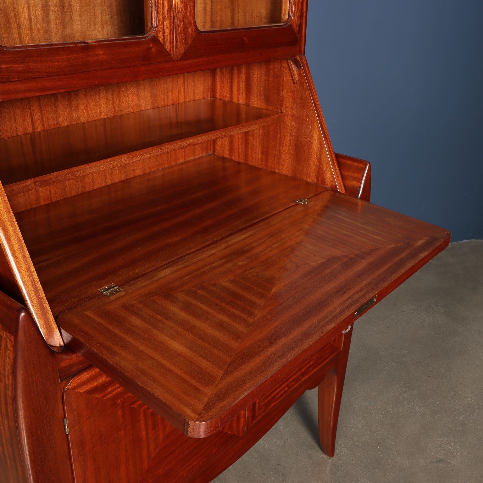 Vintage_Trumeau_Mahogany_Wood_Veneer_Italy_1950s