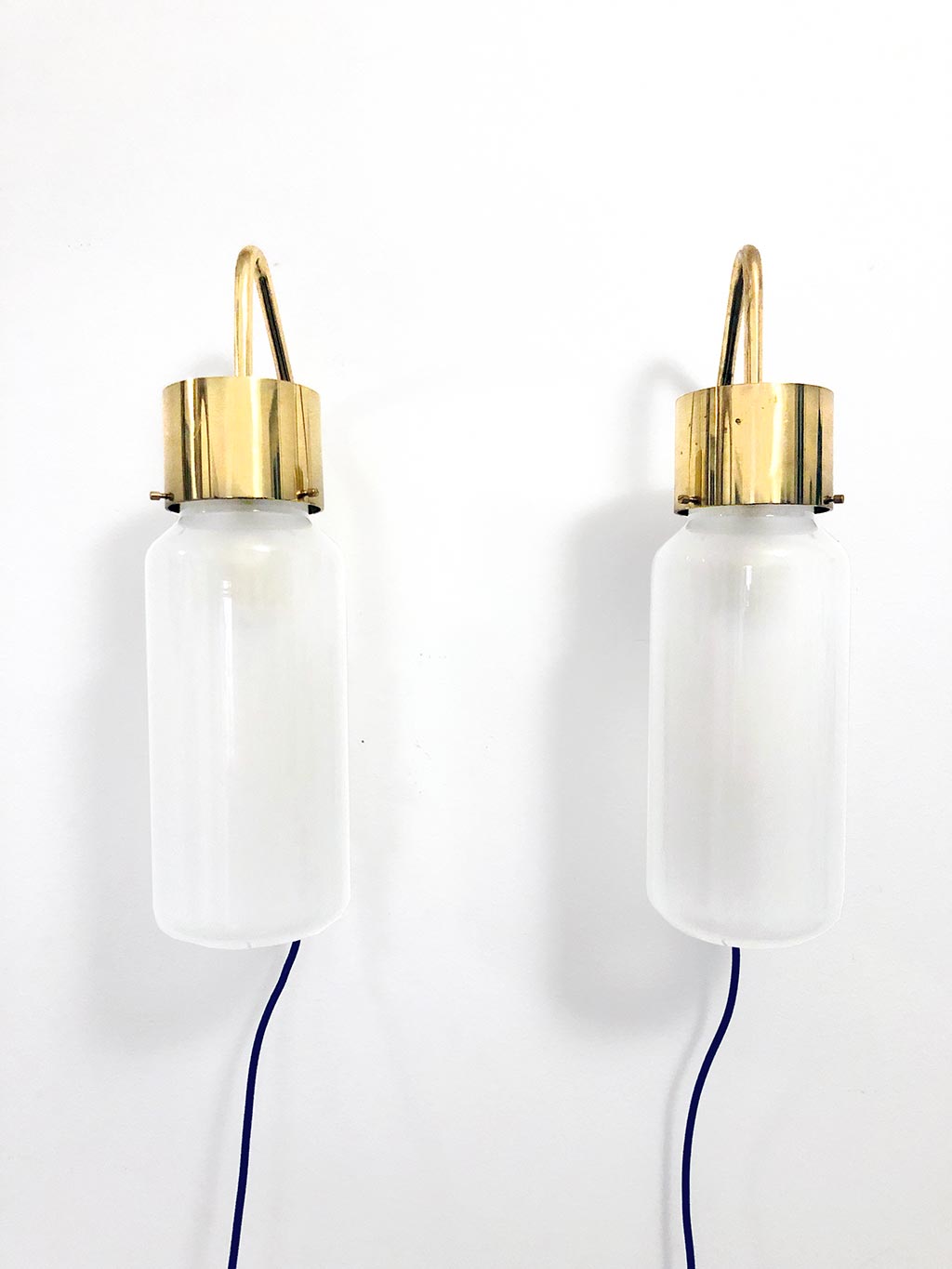 Wall_Lamp_by_Luigi_Caccia_Dominioni