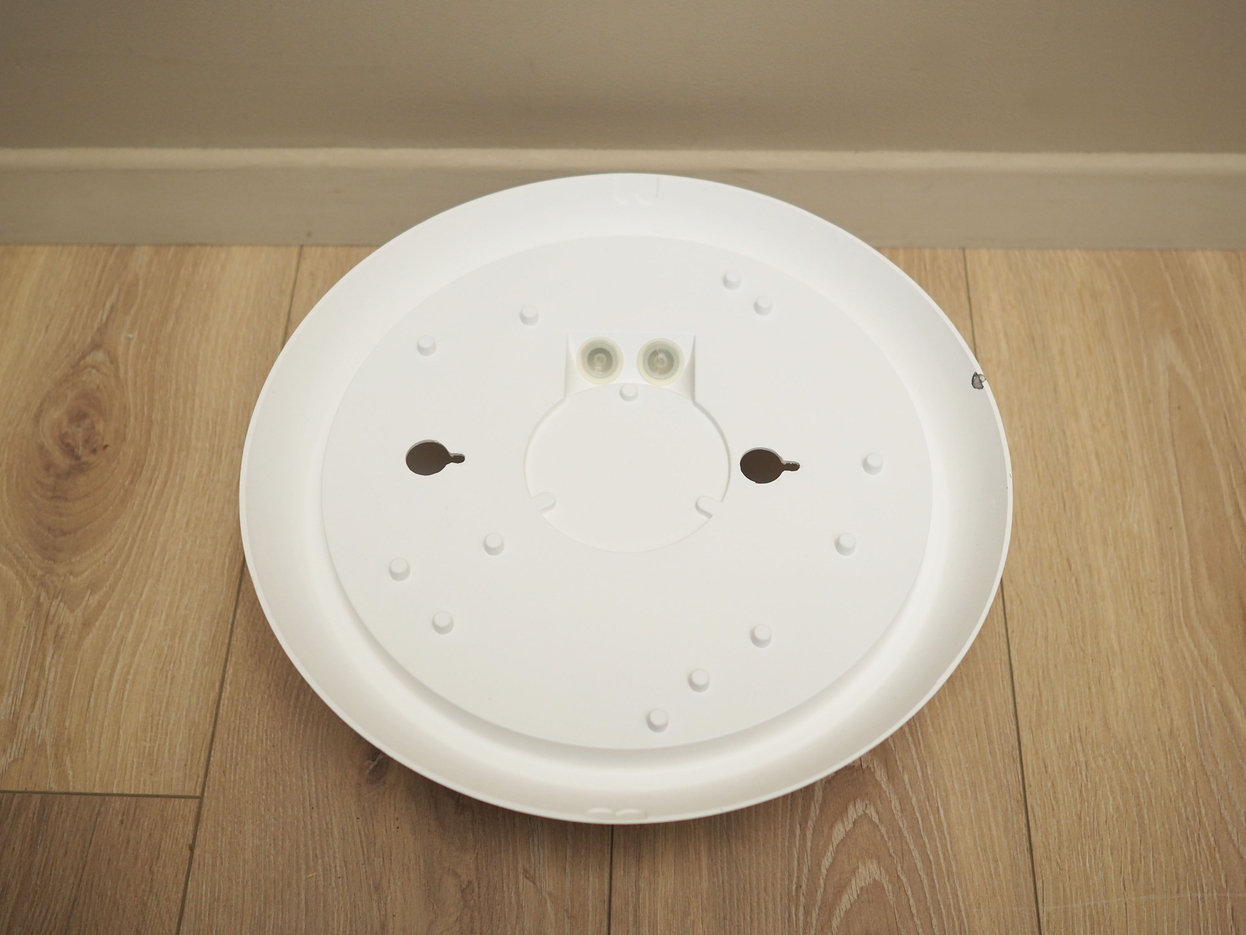 Wall_lamp_Danish_design_1990s_production_Denmark