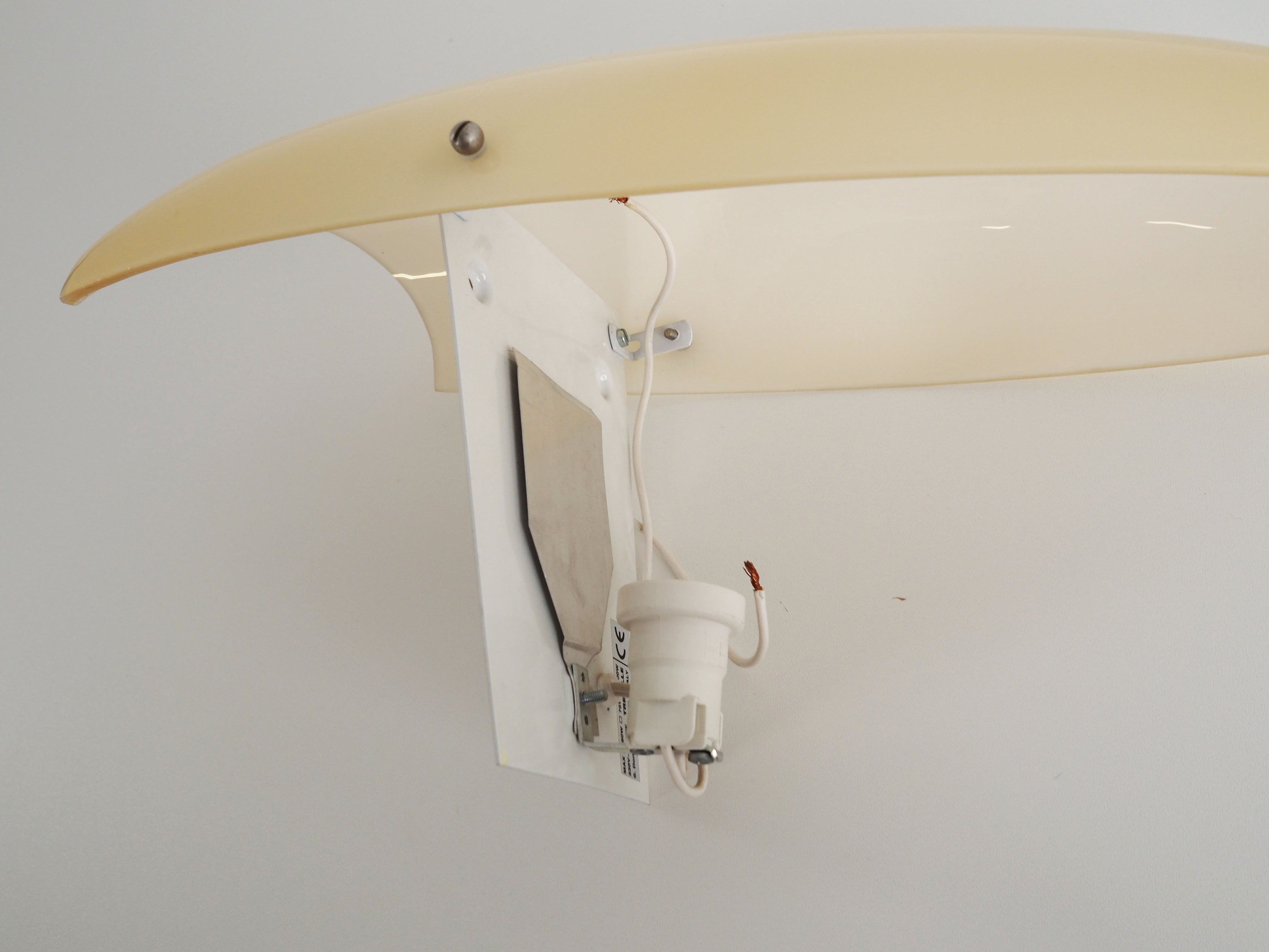 Wall_lamp_in_Murano_glass_in_Italian_design_1970s