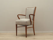 Walnut_chair_Danish_design_1970s_production_Denmark
