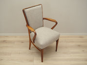 Walnut_chair_Danish_design_1970s_production_Denmark