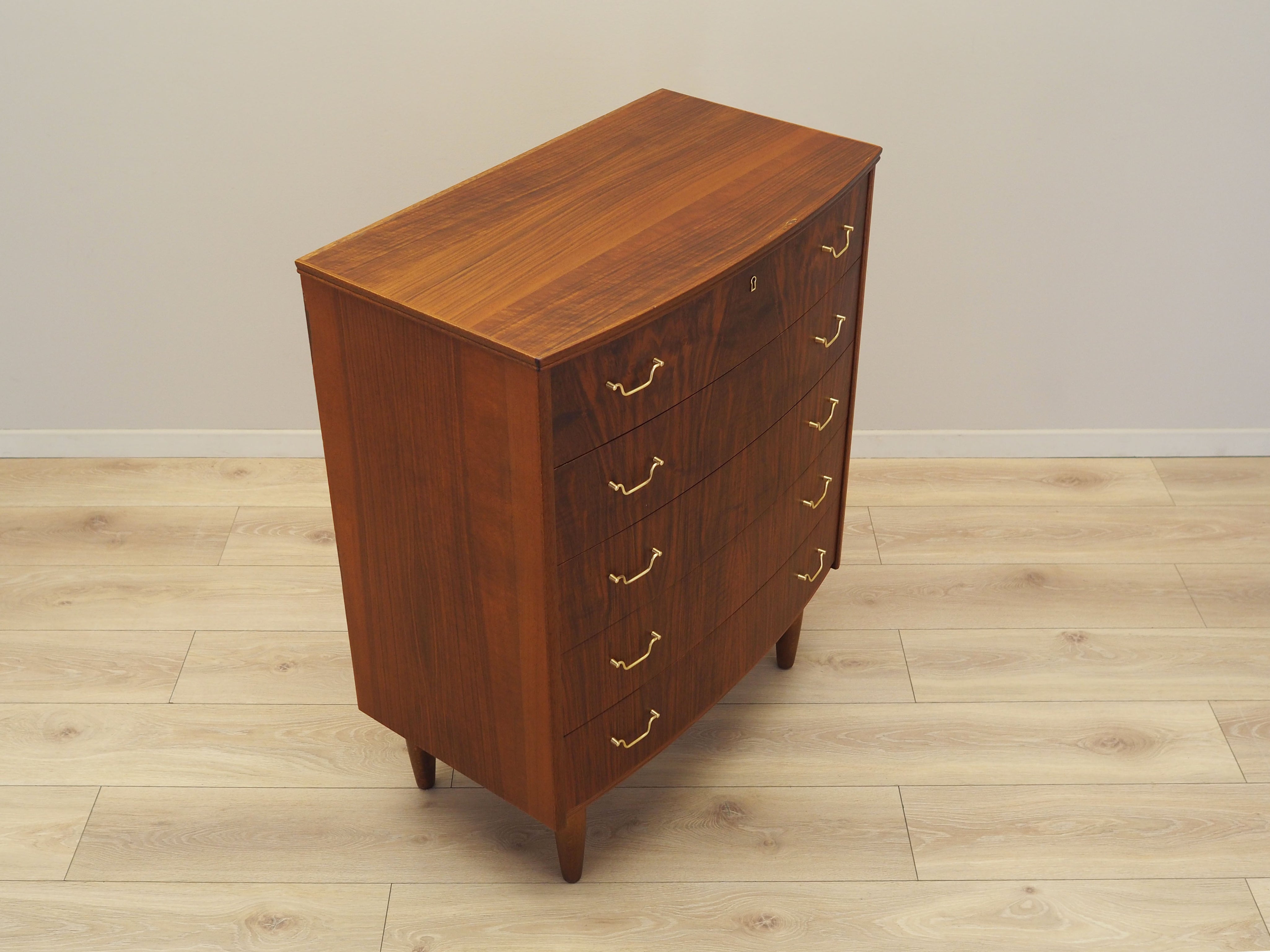 Walnut_chest_of_drawers_Danish_design_1970s_production_Denmark
