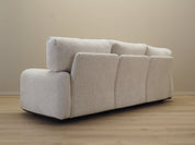 White_sofa_Italian_design_1970s_manufacturer_Busnelli_designer_Arrigo_Arrigoni