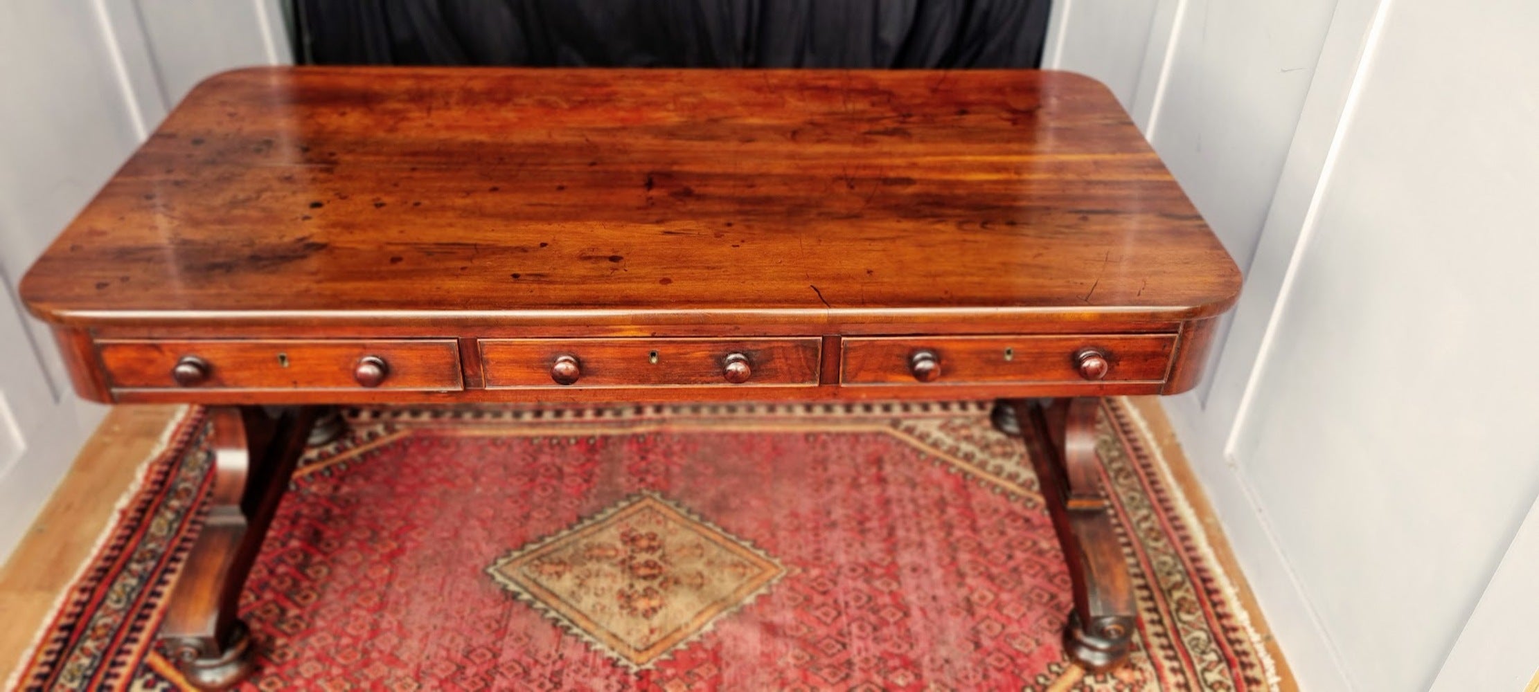 William_IV_Padauk_wood_library_table
