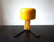 Yellow_Cobra_Table_Lamp_by_Masayuki_Kurokawa