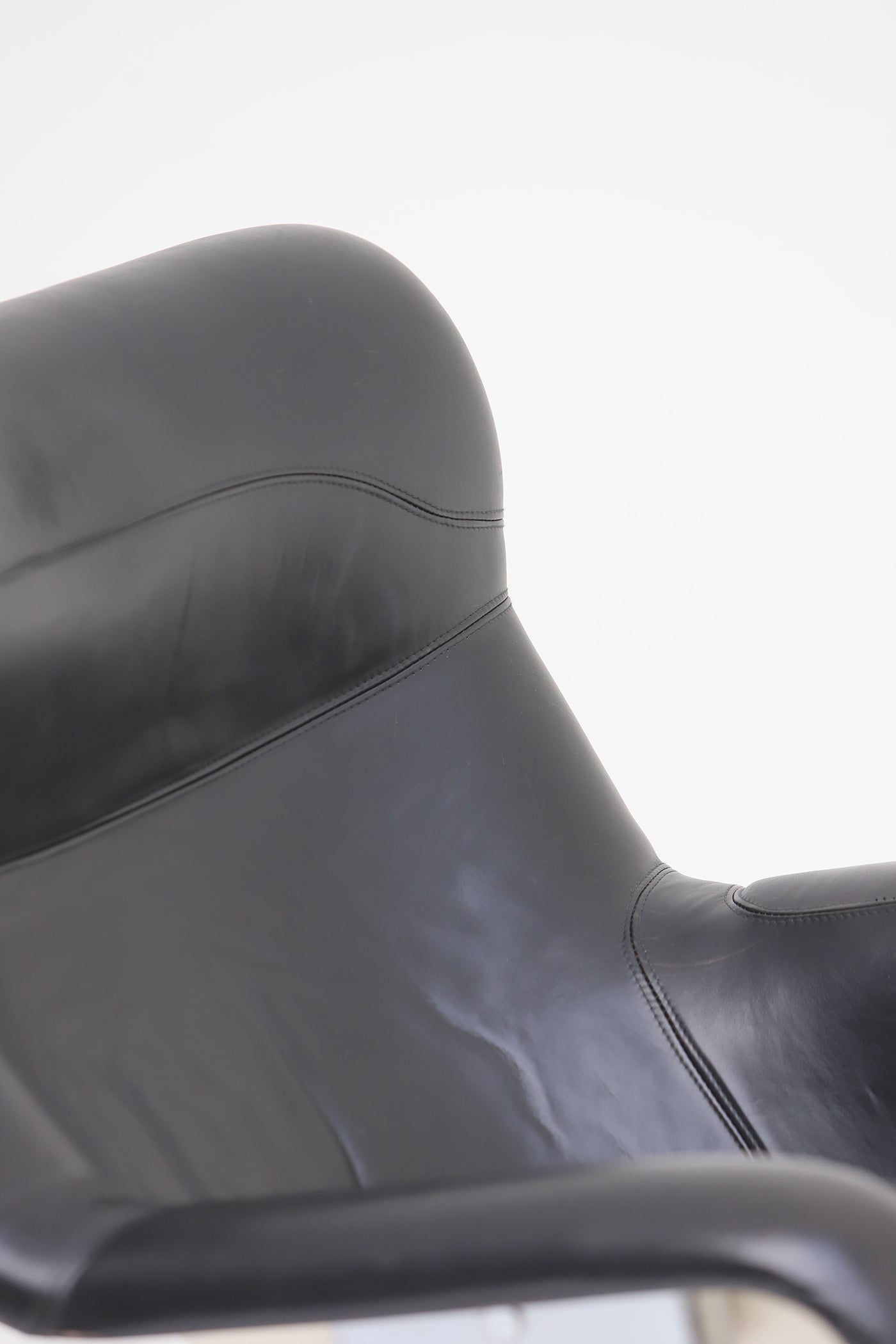 Yrj_Kukkapuro_Karuselli_Lounge_Chair_by_Avarte_Finland_1960s