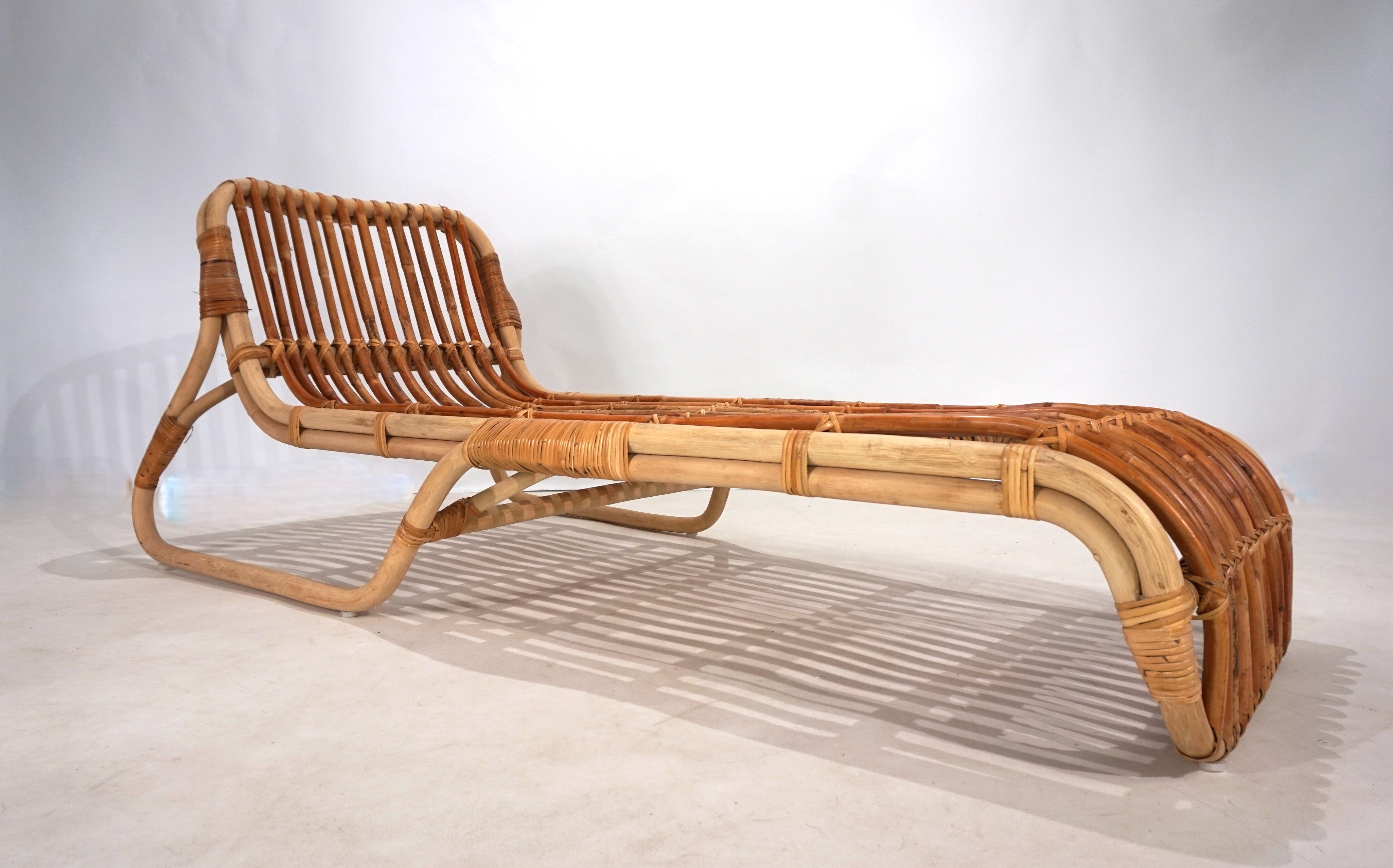 Bamboo_lounger_daybed,_1970s