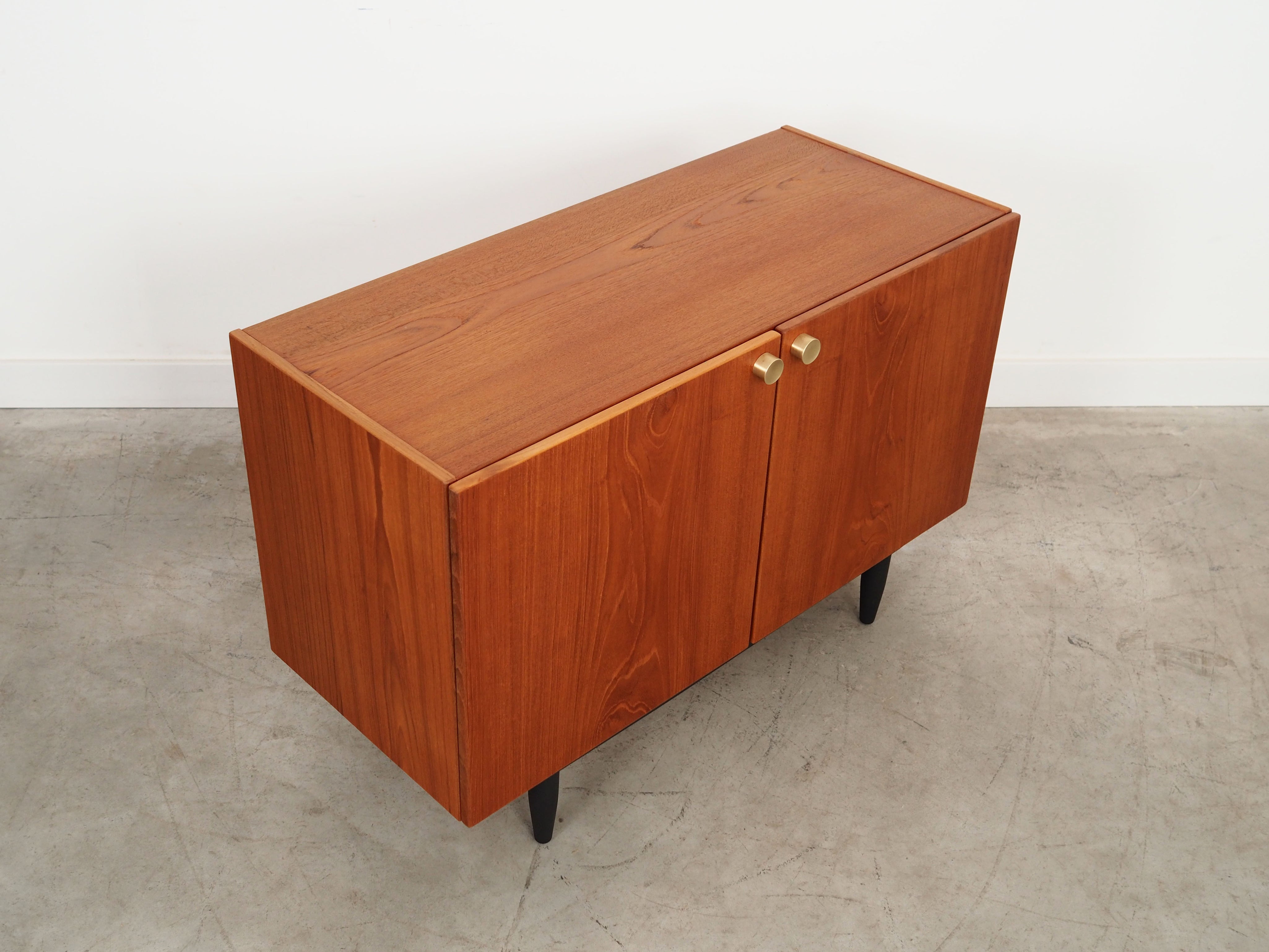 cabinet_Danish_design_from_1970s_production_Denmark