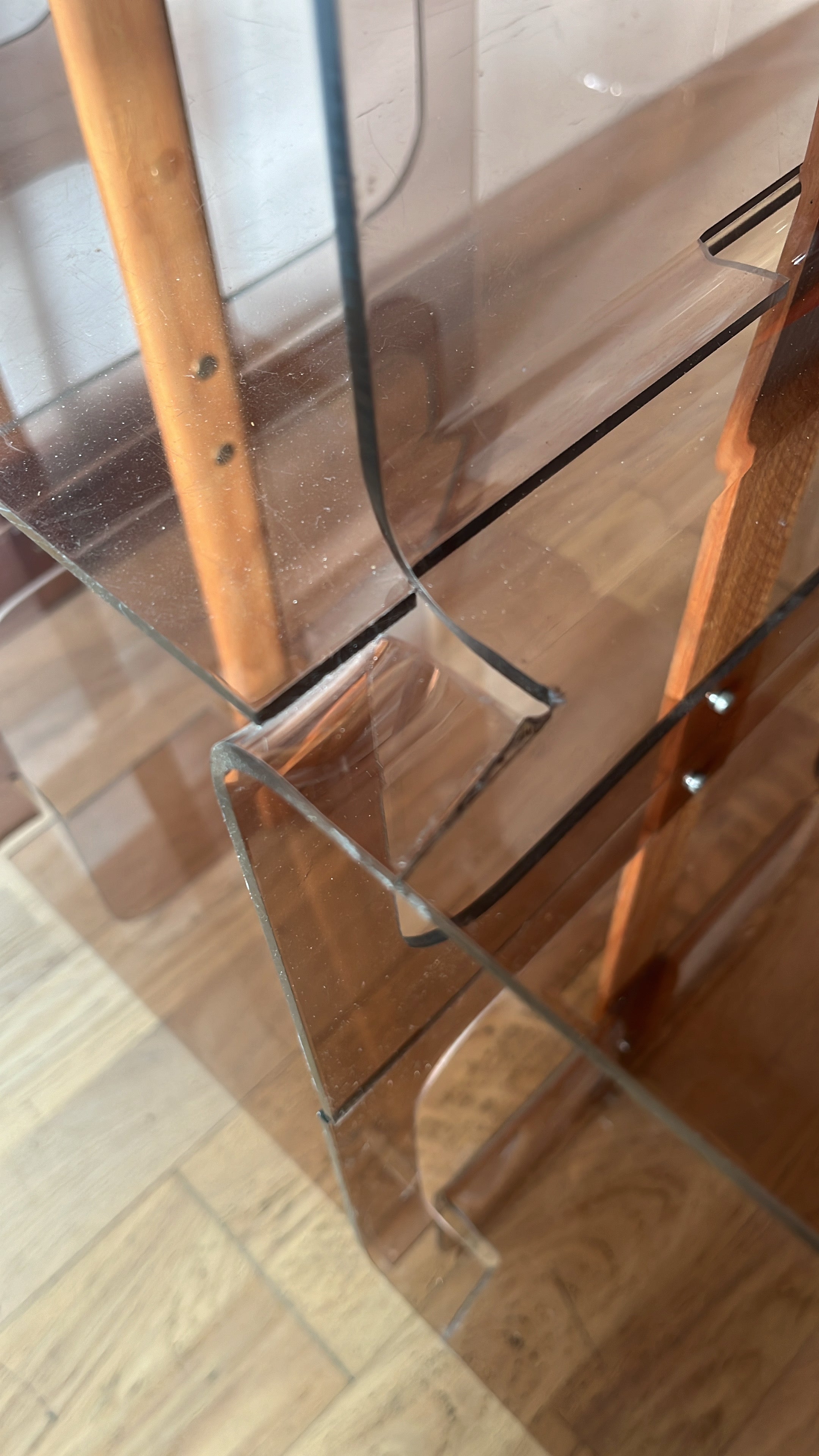 Funky_Plexiglass_Shelf