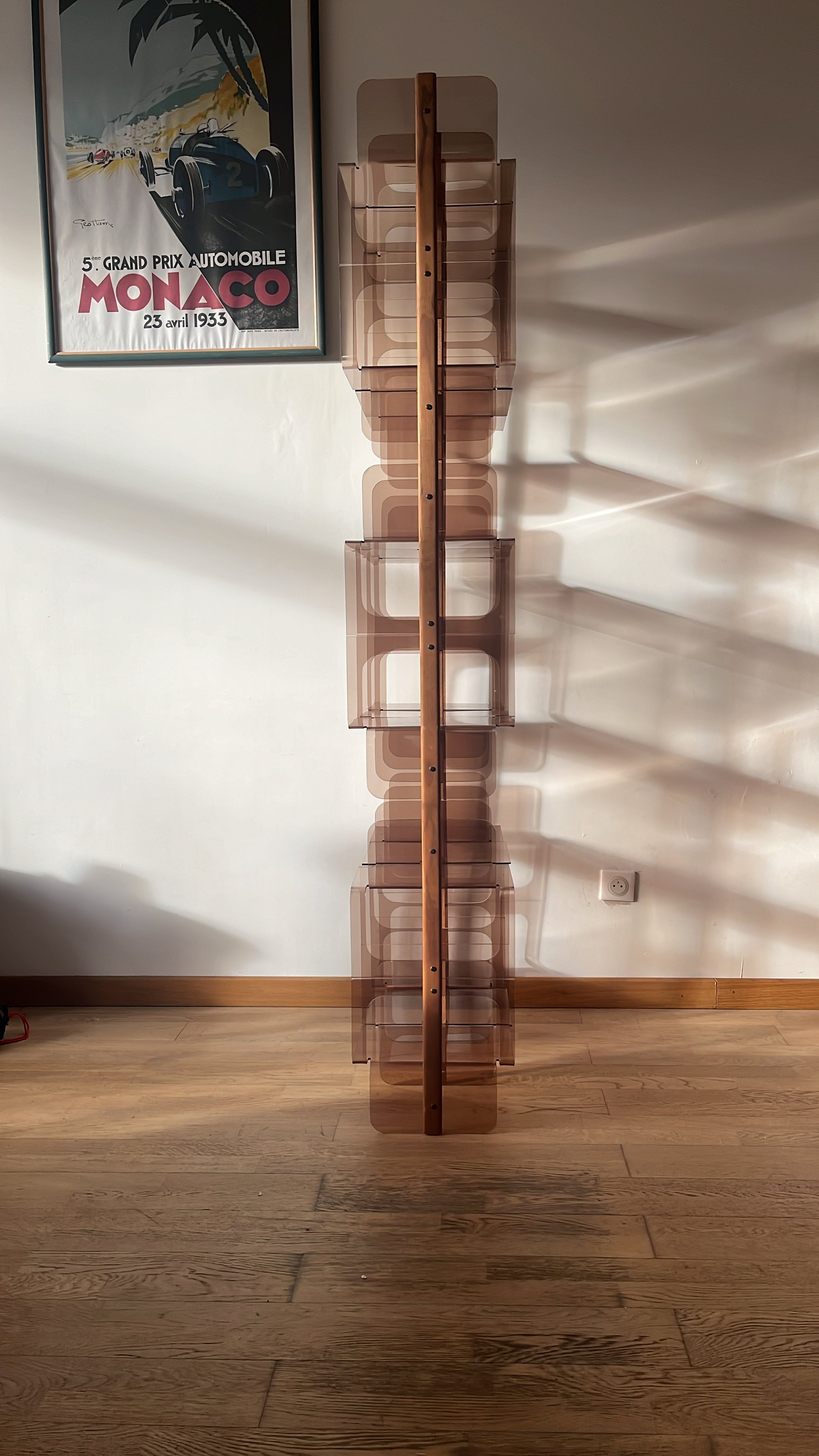 Funky_Plexiglass_Shelf