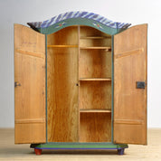 German_bridal_cabinet_from_1852