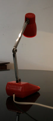 MG_Table_Lamp_made_in_Hong_Kong,_1970