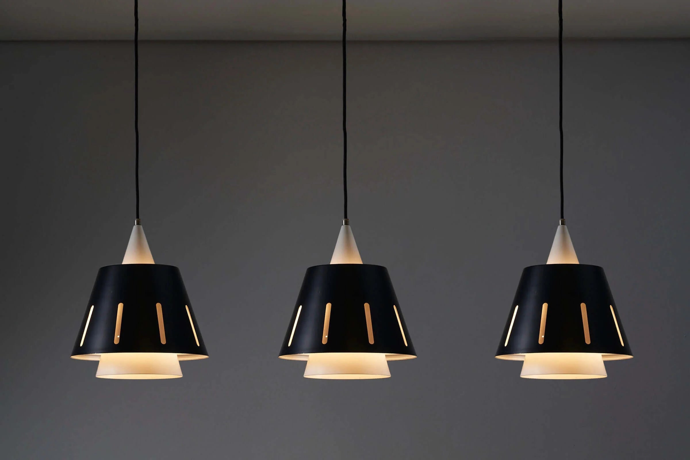 n_10_Pendant_By_Busquet_Hala_Zeist