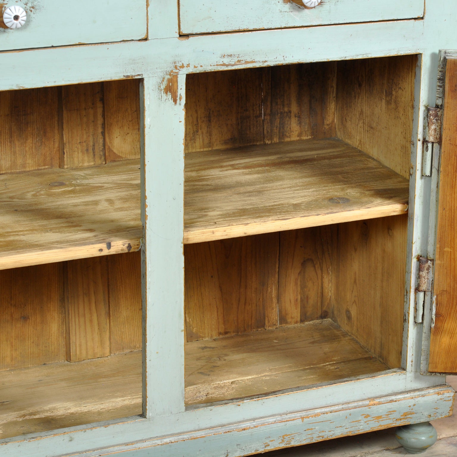 Pine_Sideboard_from_1900s
