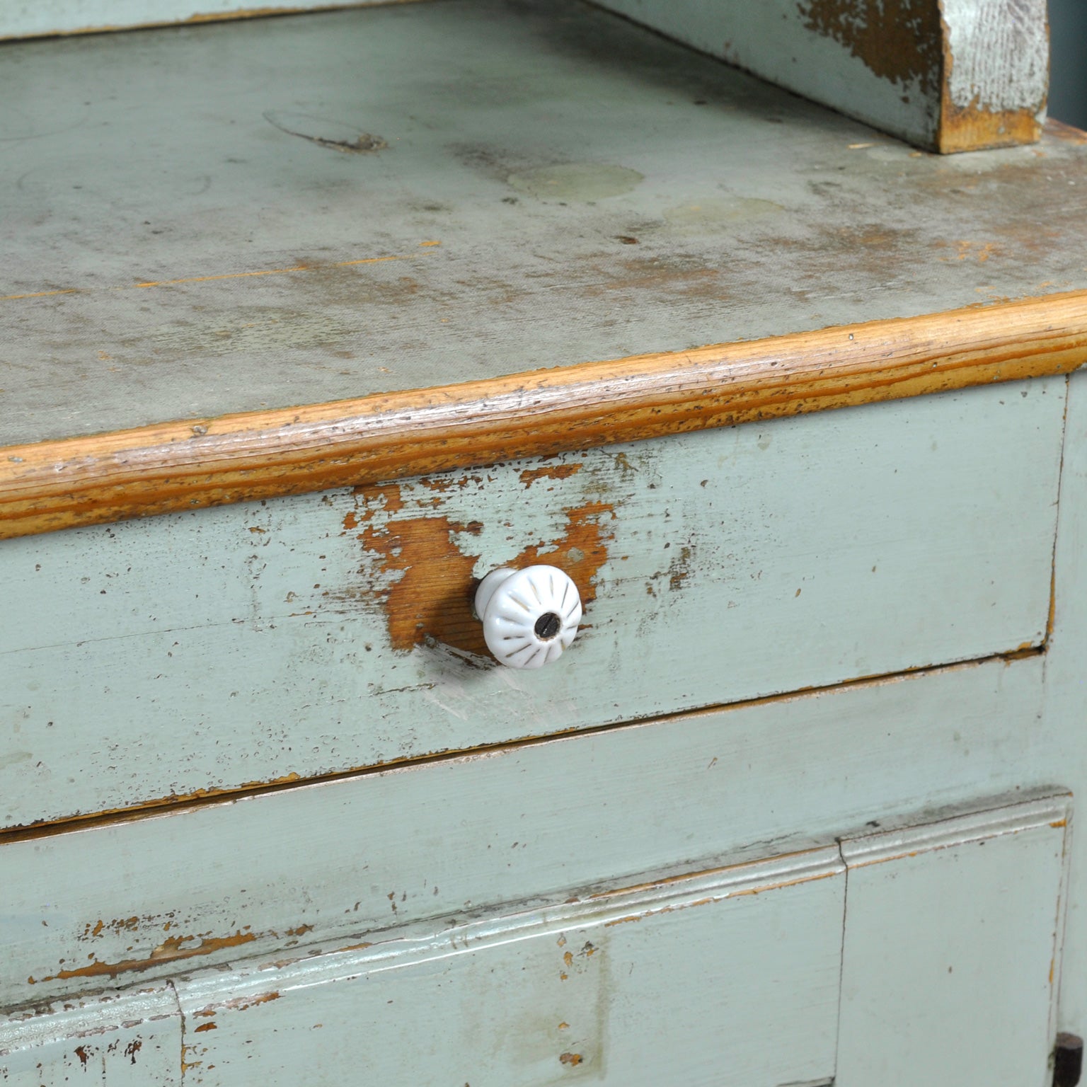 Pine_Sideboard_from_1900s
