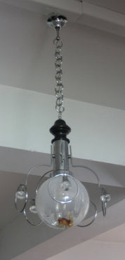Vintage_chandelier_from_the_1970s,_Italy