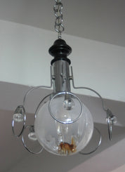 Vintage_chandelier_from_the_1970s,_Italy