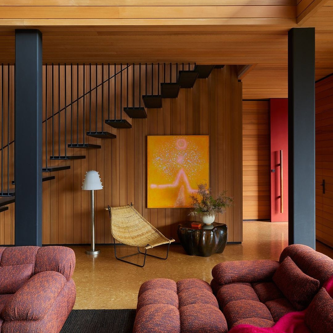 Rustic_Canyon_Residence_with_Vintage_Sofa_and_chair