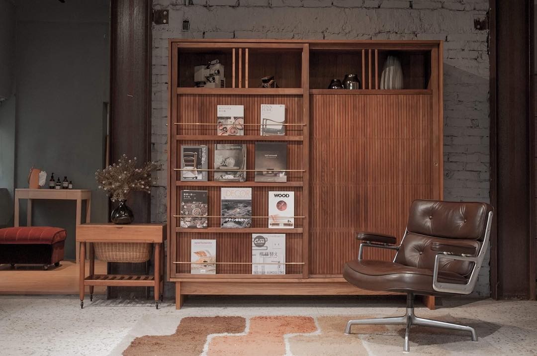 The Curiouz Collector's Guide: What to Buy Now That Will Be Worth More Later