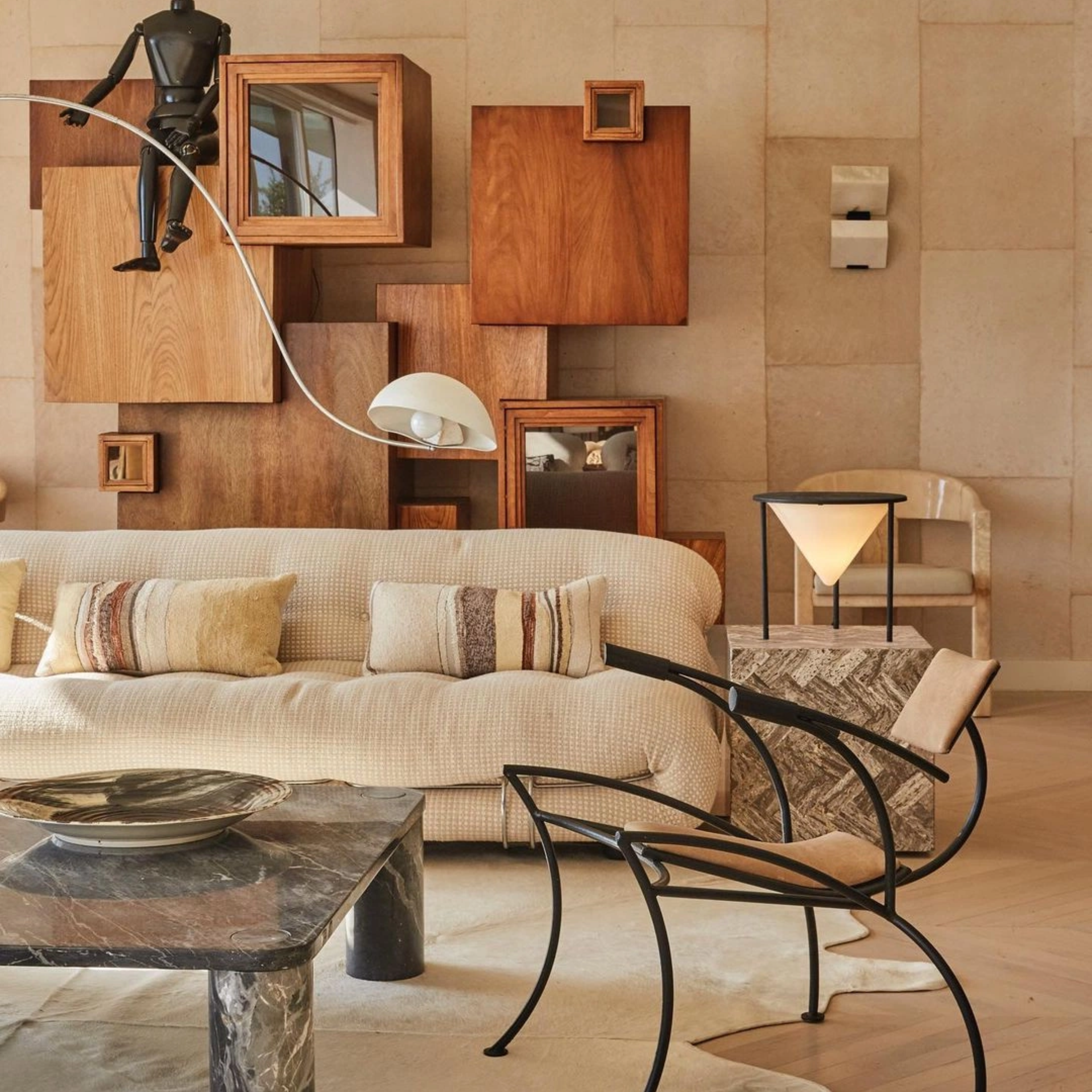 The Art of the Mixed Interior: How to Style Vintage and Contemporary Pieces