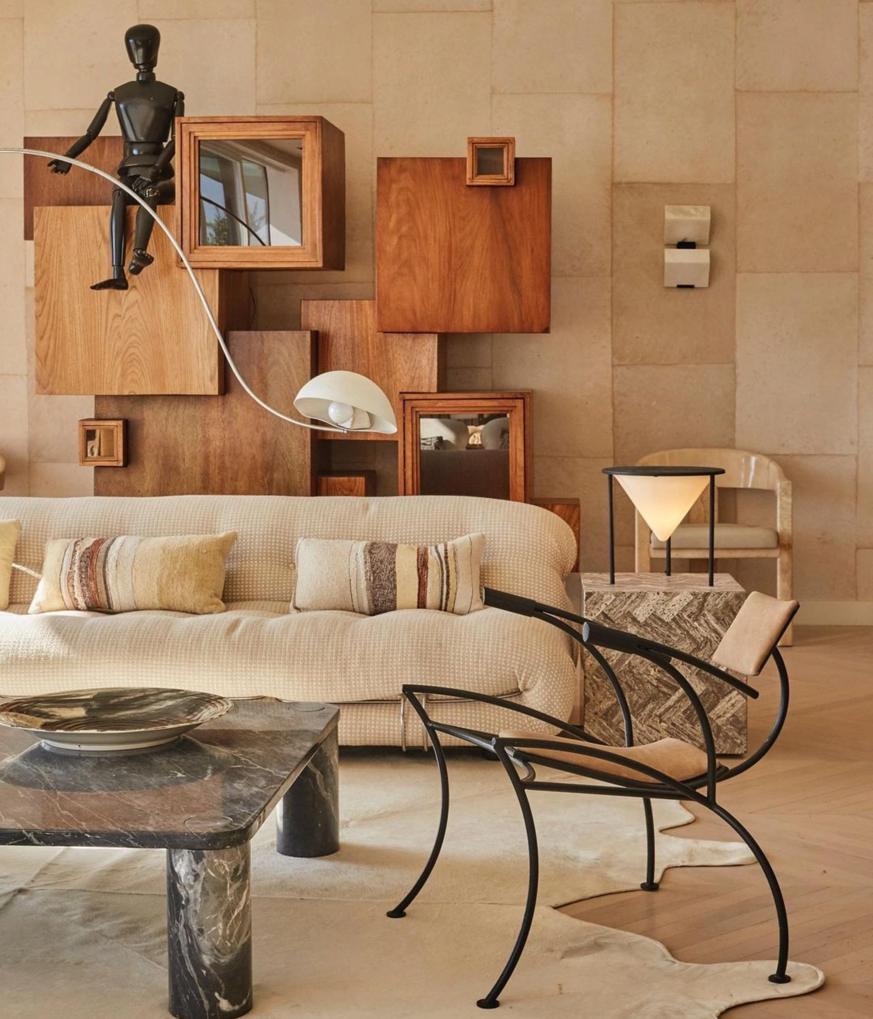 The Art of the Mixed Interior: How to Style Vintage and Contemporary Pieces