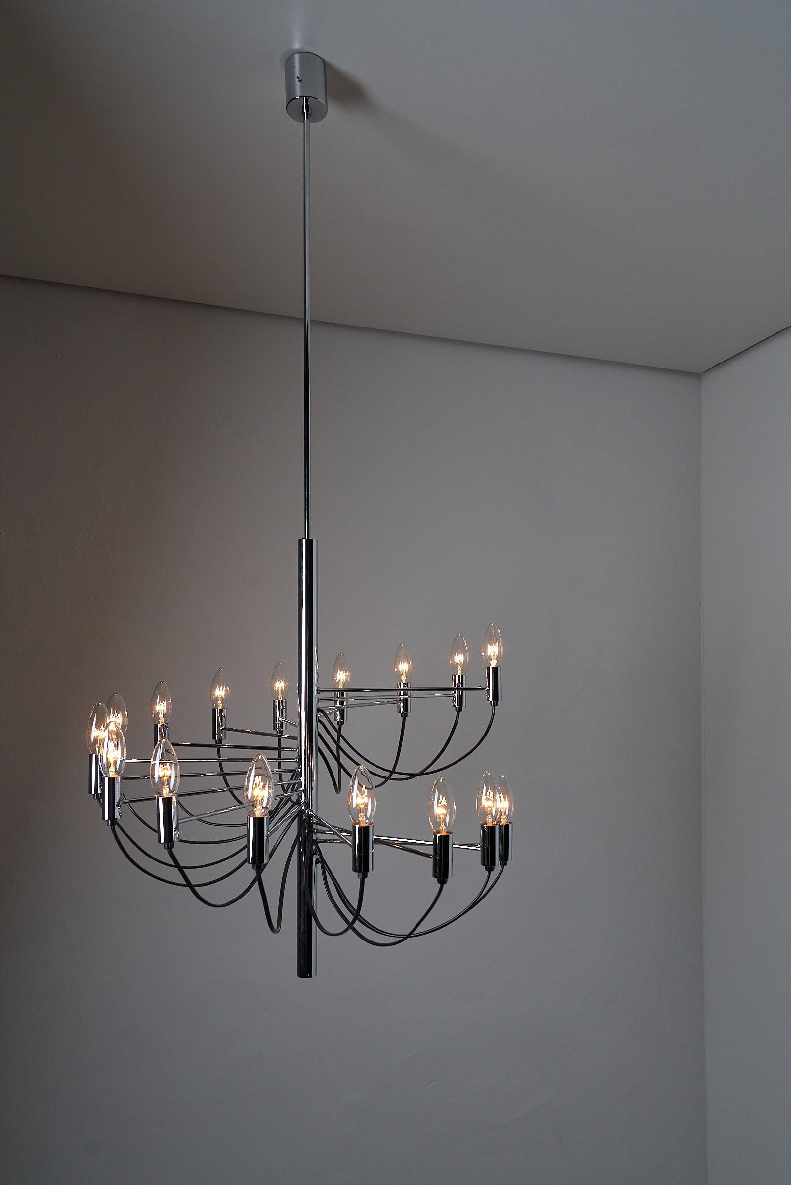 16_Arms_Chandelier_in_Chrome_Sarfatti_Style