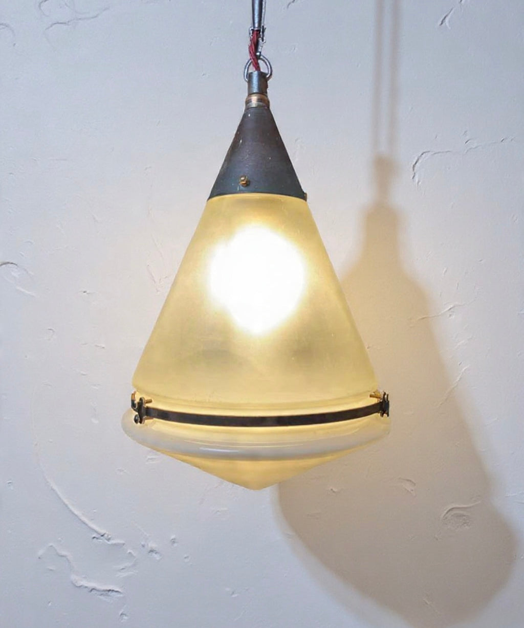 Luzette_Pendant_Lamp_by_Peter_Behrens_for_Siemens-Schuckert,_Germany,_1920s