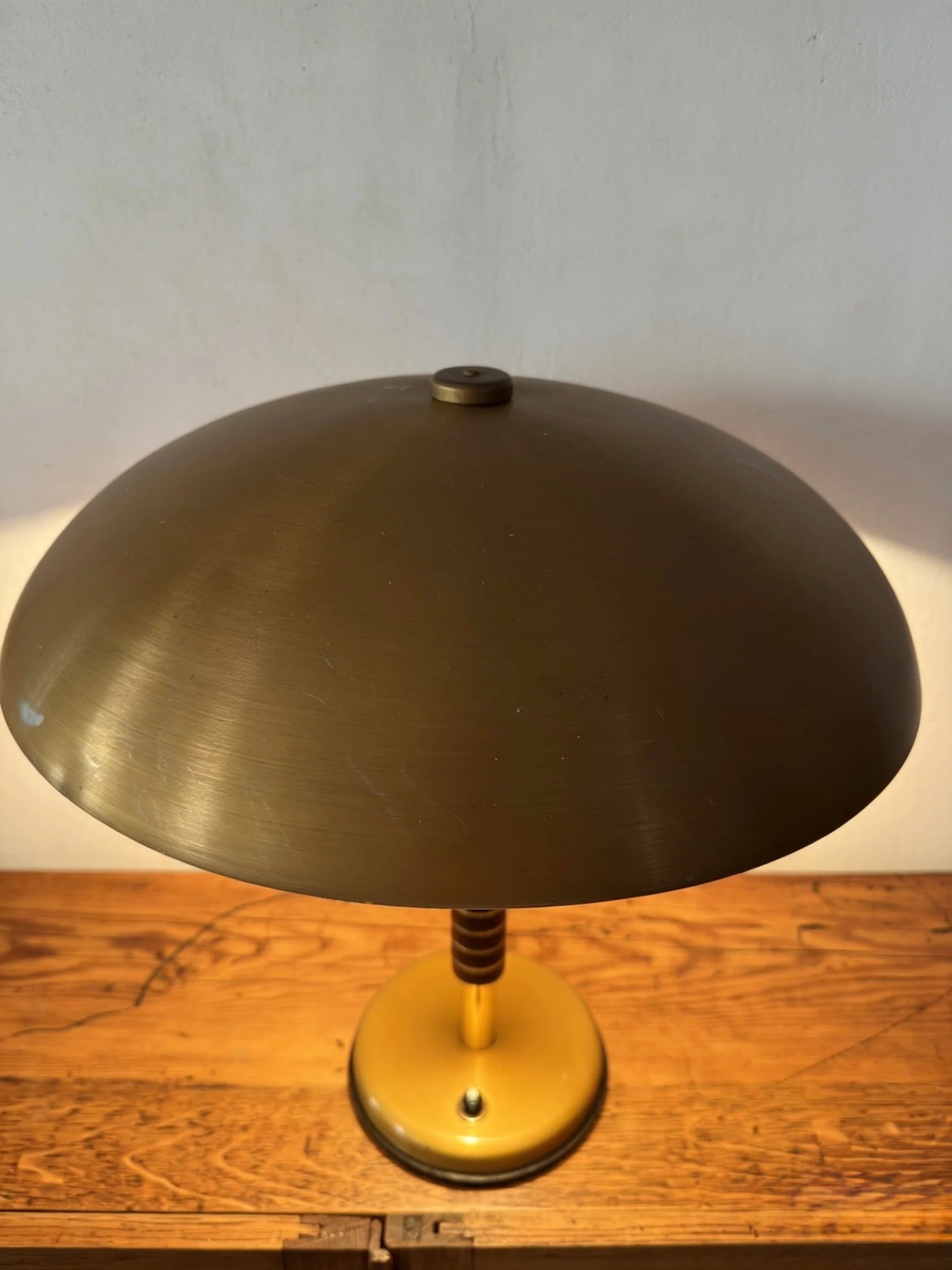UFO_Table_Lamp_by_SBF_Sächsische_Bronzewarenfabrik,_Germany,_1940s