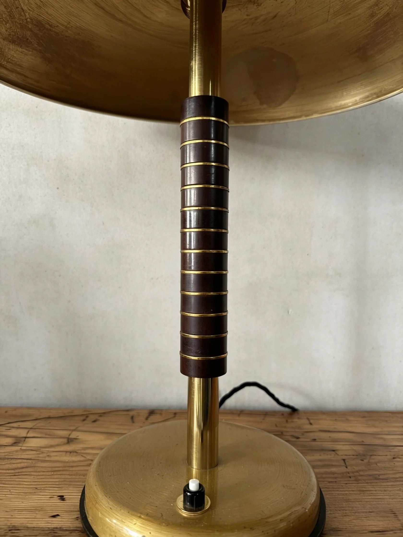 UFO_Table_Lamp_by_SBF_Sächsische_Bronzewarenfabrik,_Germany,_1940s