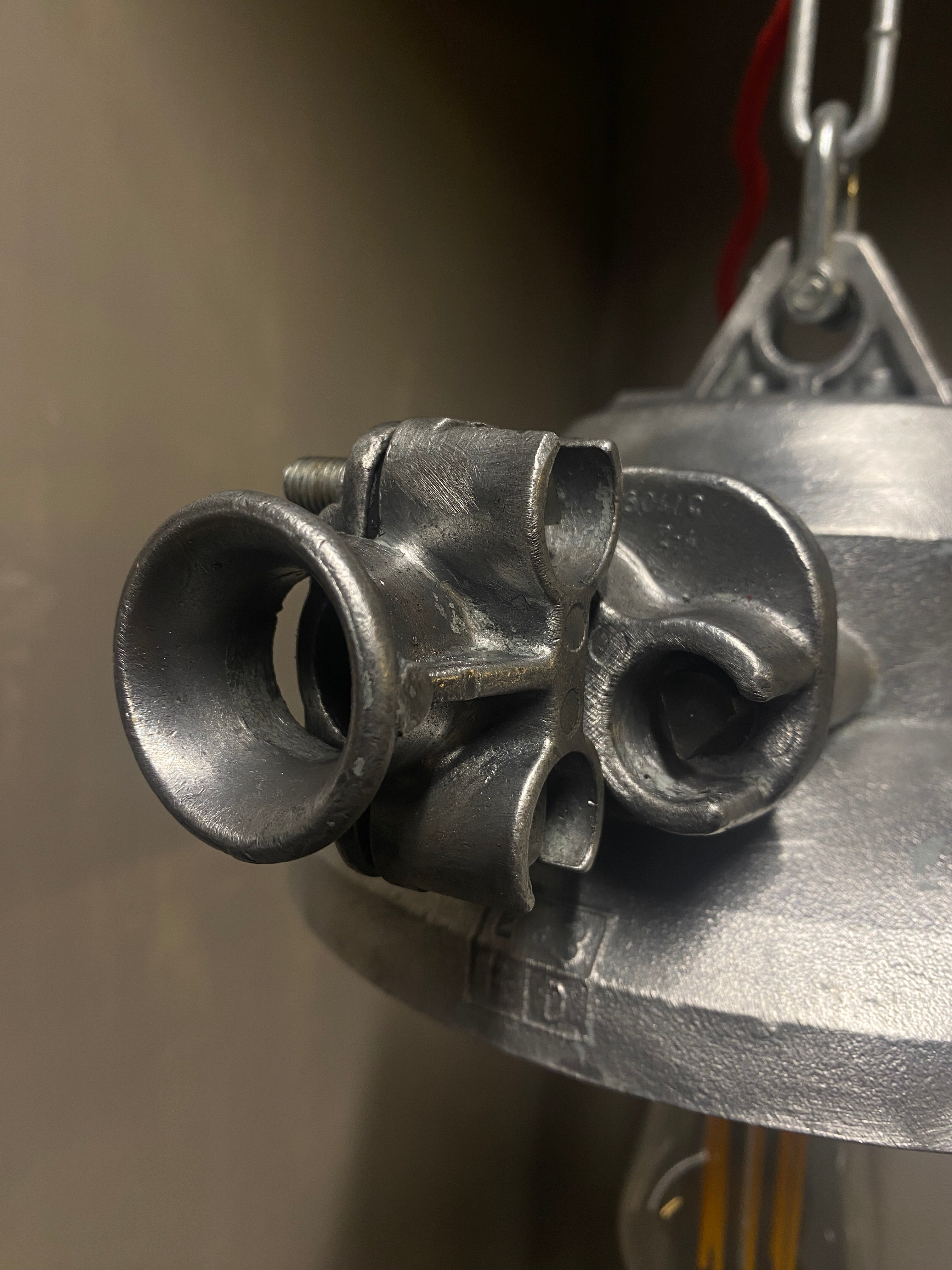 Industrial_Arms_Factory_Pendant_Lamp,_1950s,_Czechoslovakia