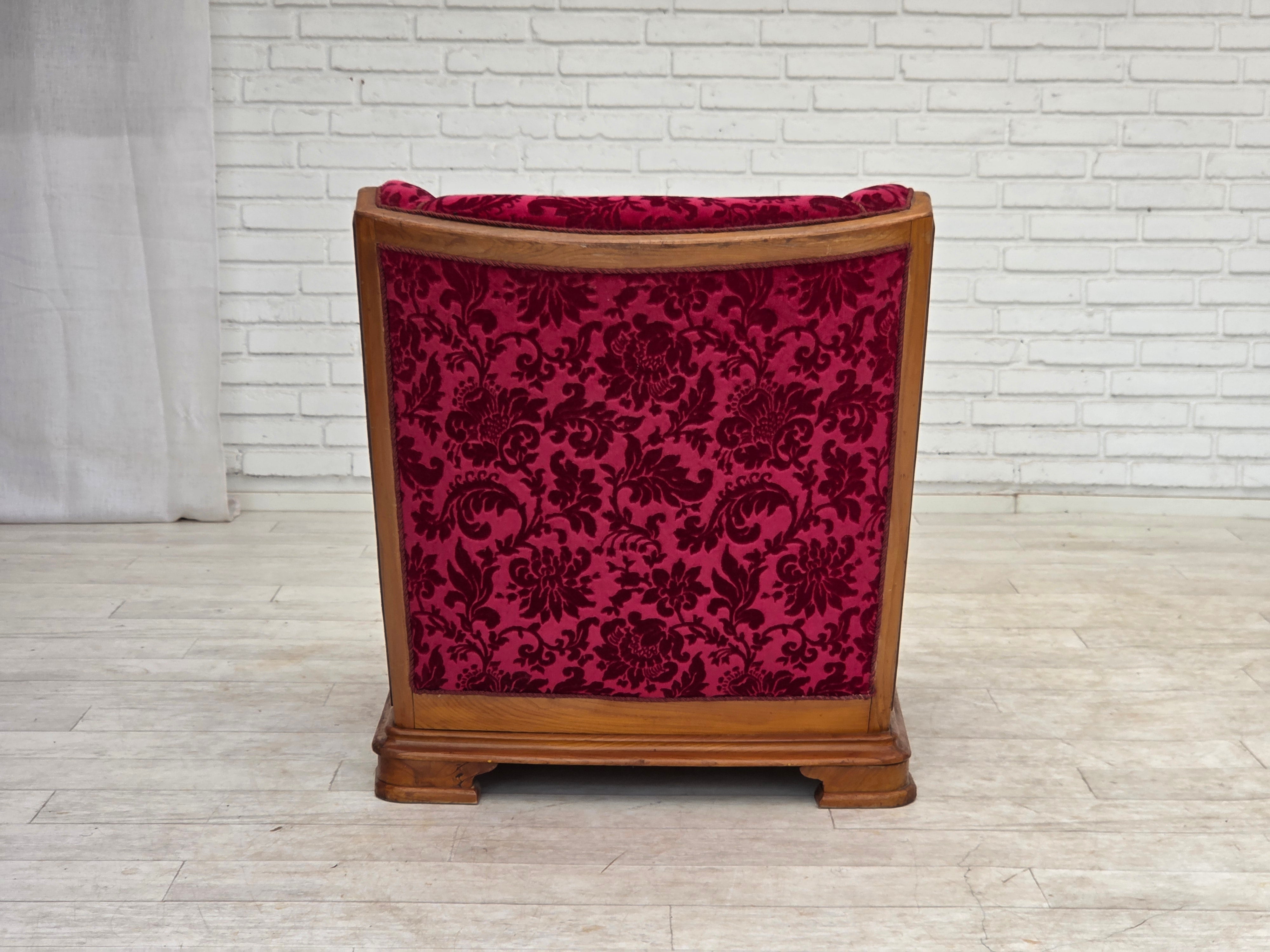 Danish_Red_Velour_Lounge_Chair_with_Oak_Frame,_1950s