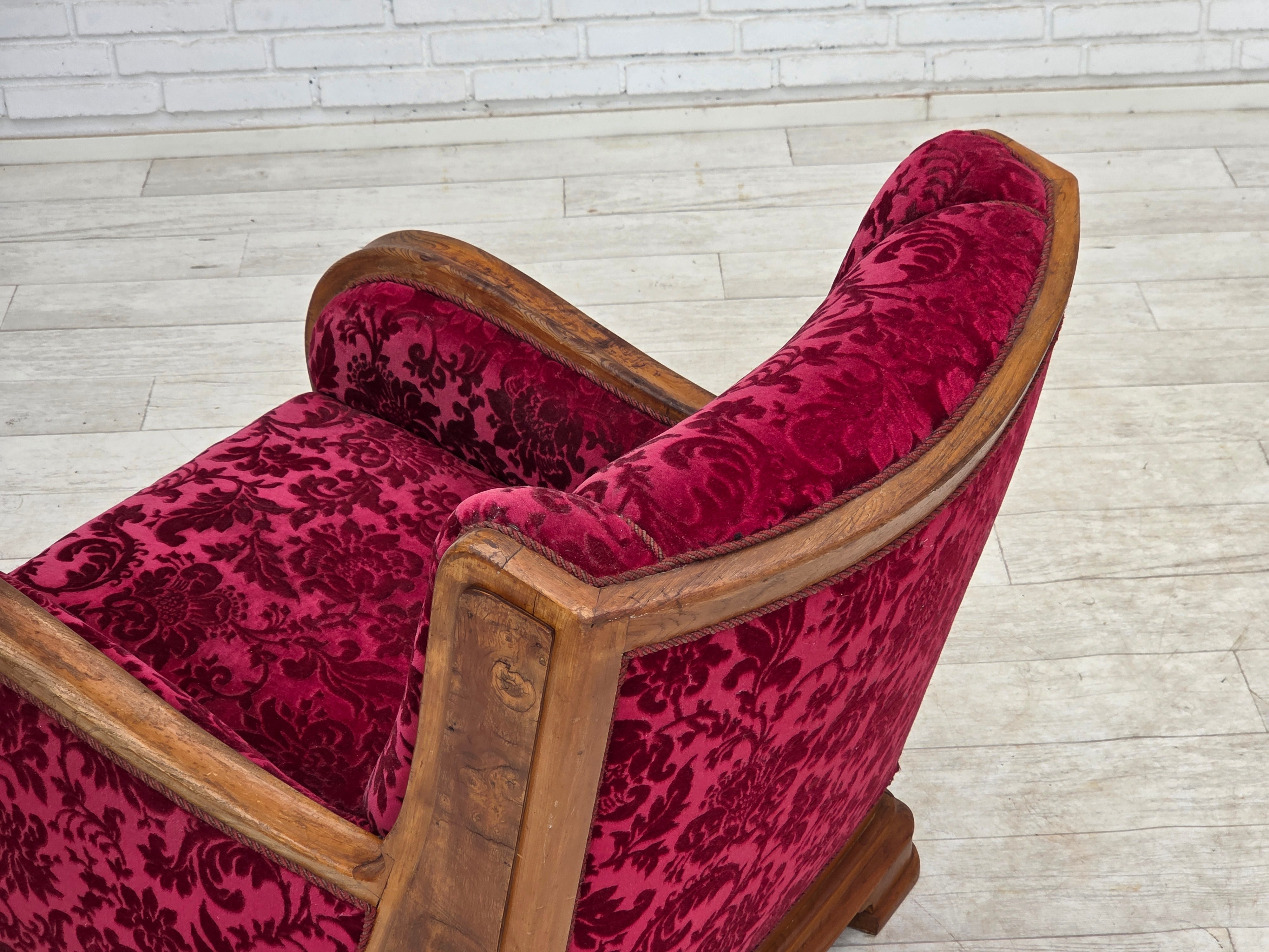 Danish_Red_Velour_Lounge_Chair_with_Oak_Frame,_1950s