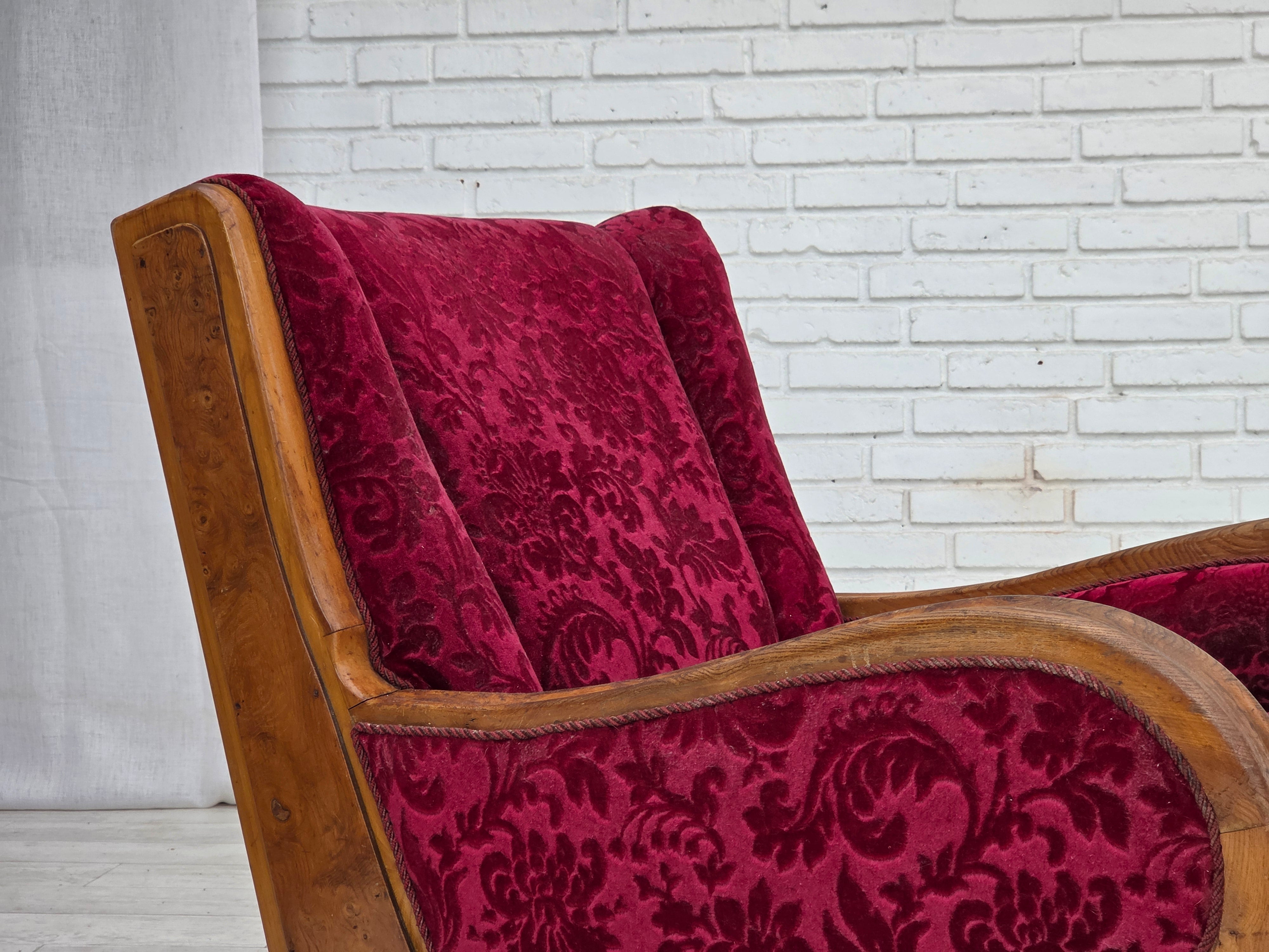 Danish_Red_Velour_Lounge_Chair_with_Oak_Frame,_1950s