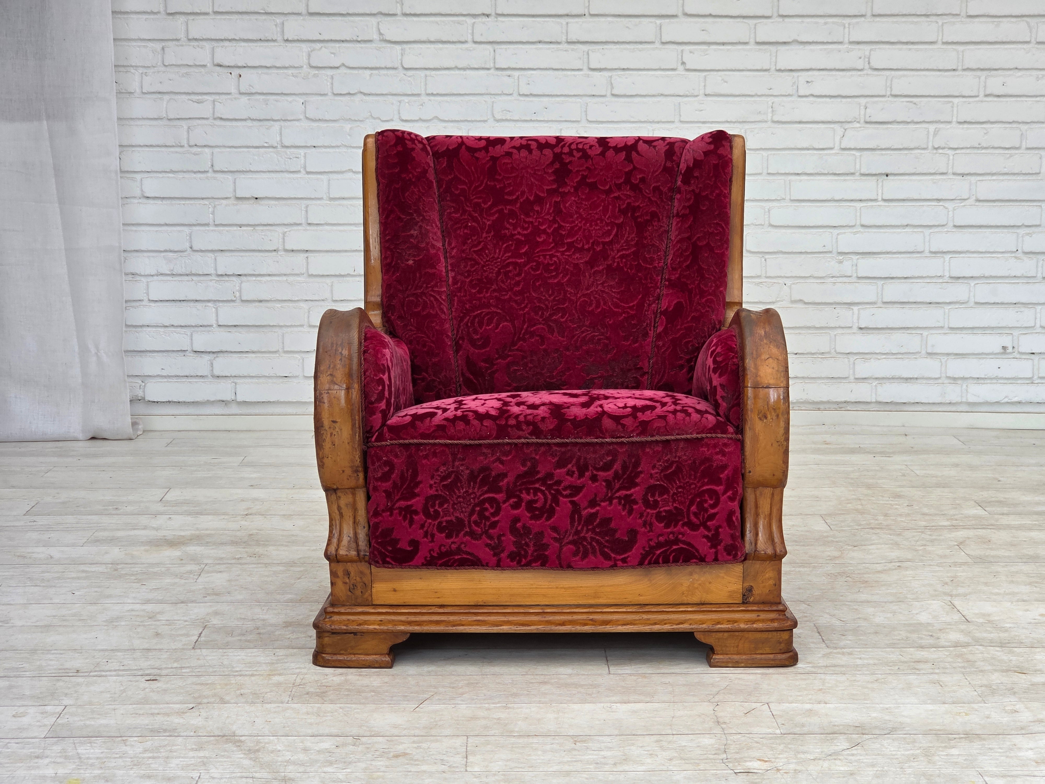 Danish_Red_Velour_Lounge_Chair_with_Oak_Frame,_1950s