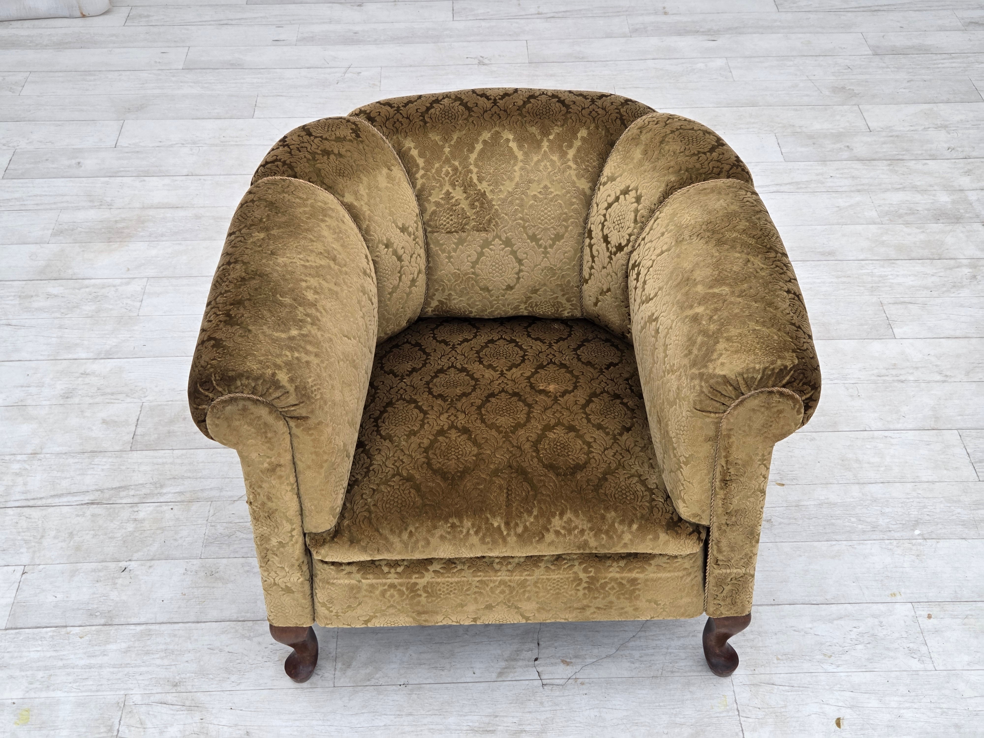 Danish_Mid-Century_Relax_Chair_in_Green_Velour_and_Beech_Wood,_Denmark,_1950s