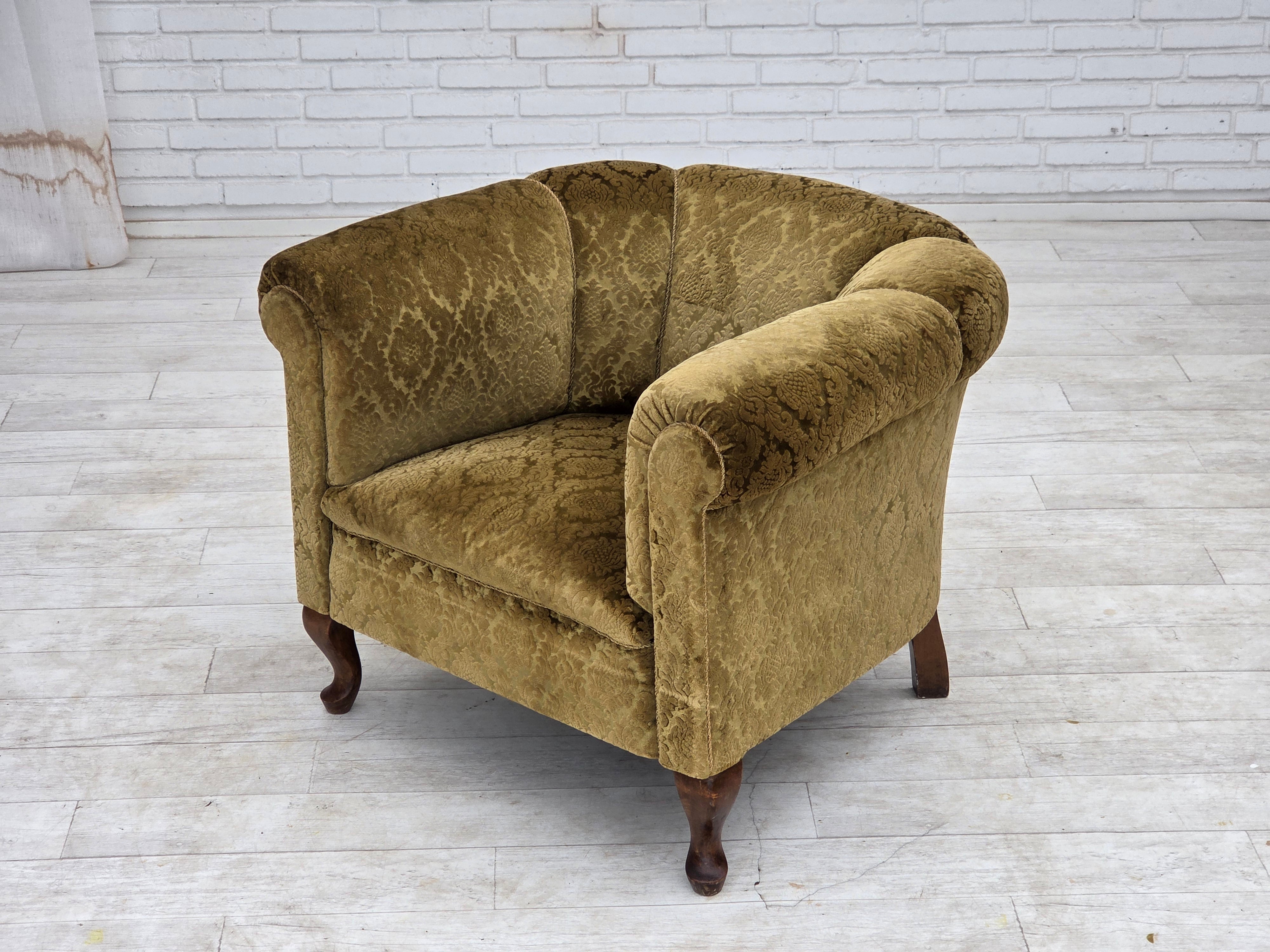 Danish_Mid-Century_Relax_Chair_in_Green_Velour_and_Beech_Wood,_Denmark,_1950s
