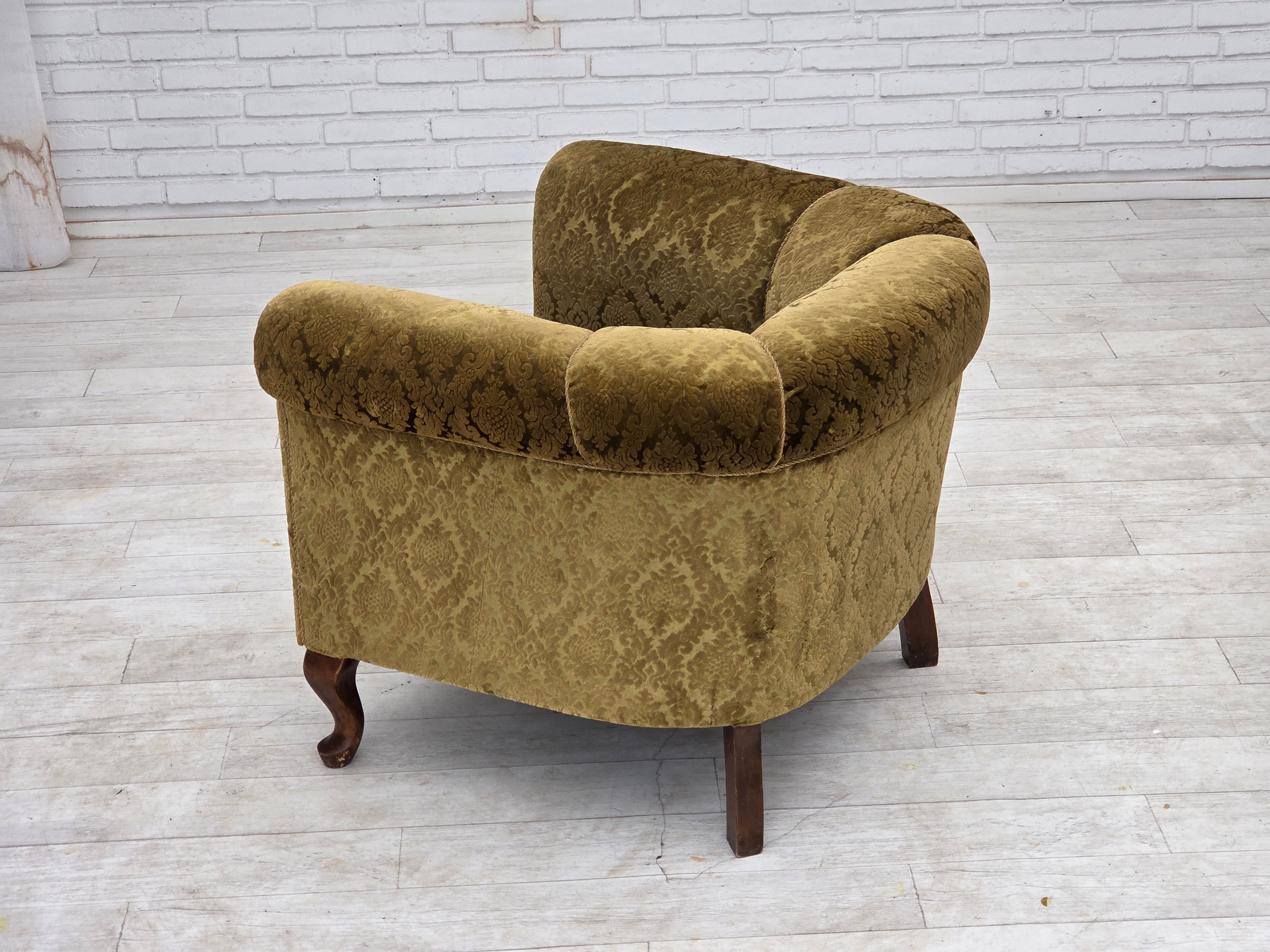 Danish_Mid-Century_Relax_Chair_in_Green_Velour_and_Beech_Wood,_Denmark,_1950s