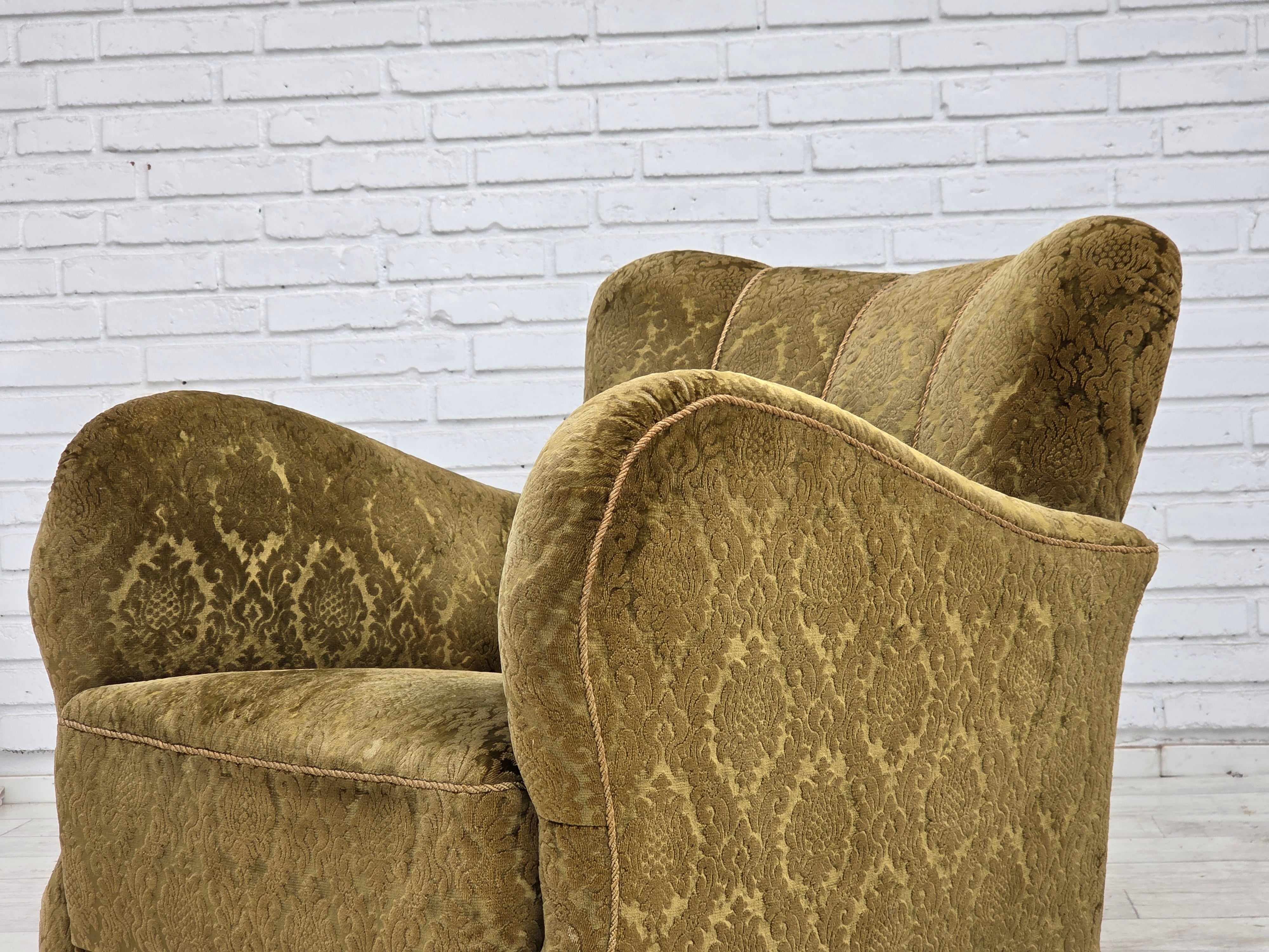 1950s_Danish_Relax_Chair_in_Green_Velour_with_Oak_Legs_and_Brass_Springs