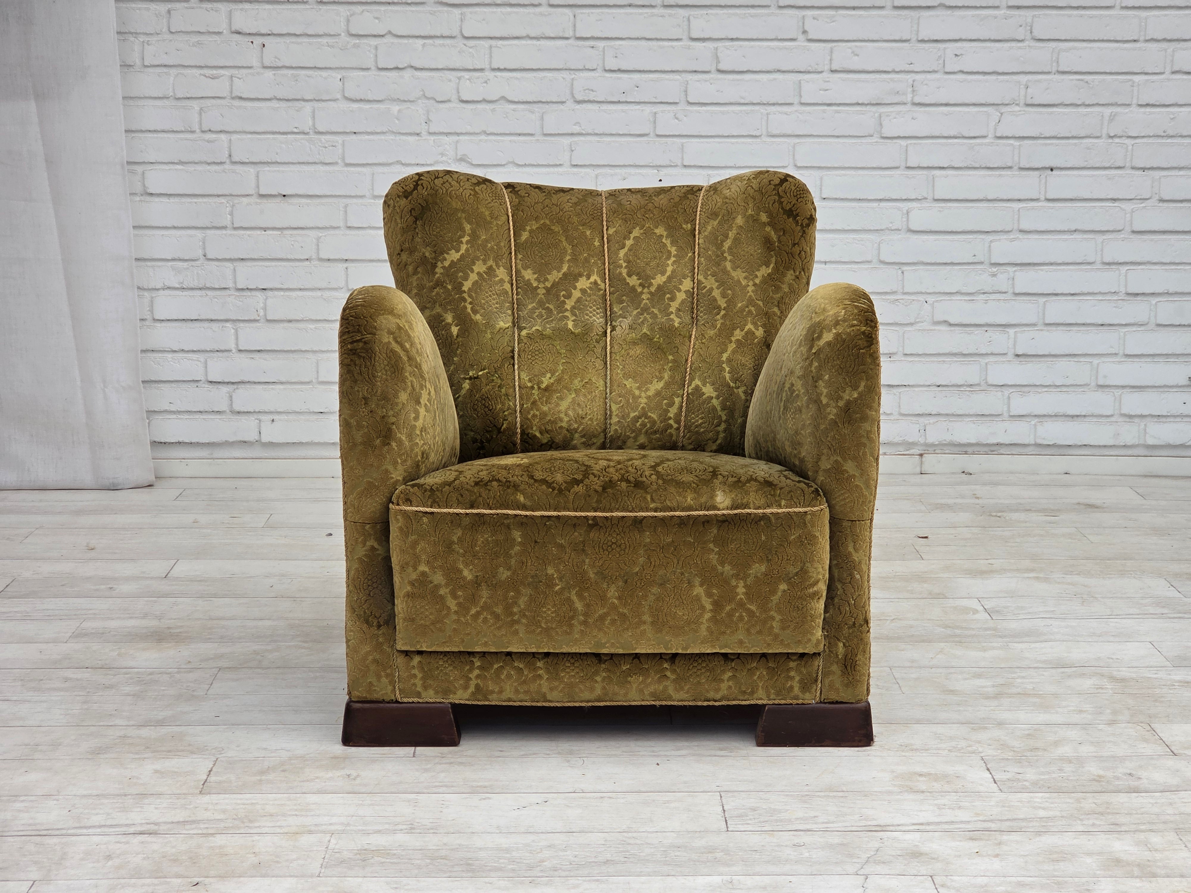 1950s_Danish_Relax_Chair_in_Green_Velour_with_Oak_Legs_and_Brass_Springs