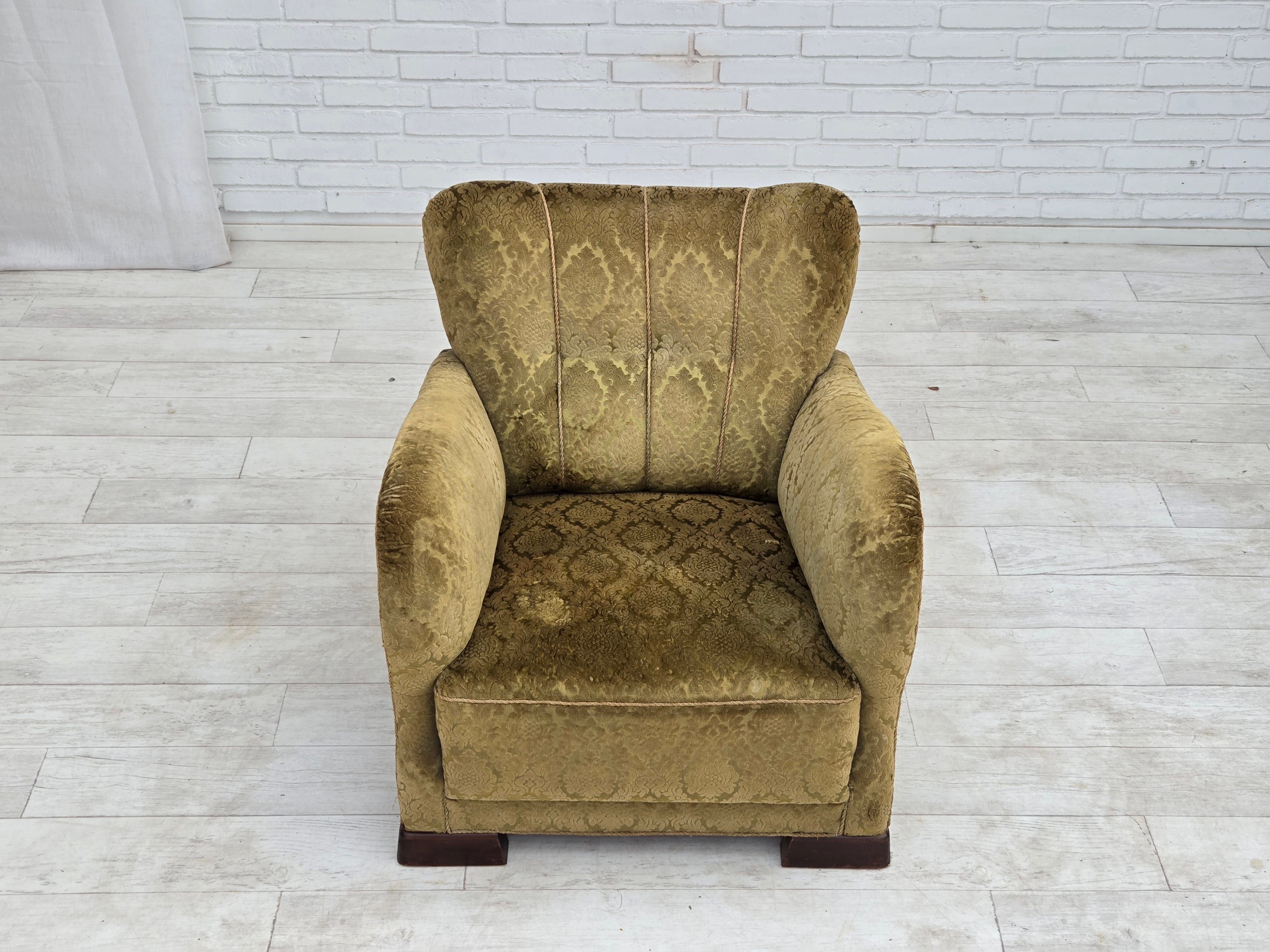 1950s_Danish_Relax_Chair_in_Green_Velour_with_Oak_Legs_and_Brass_Springs