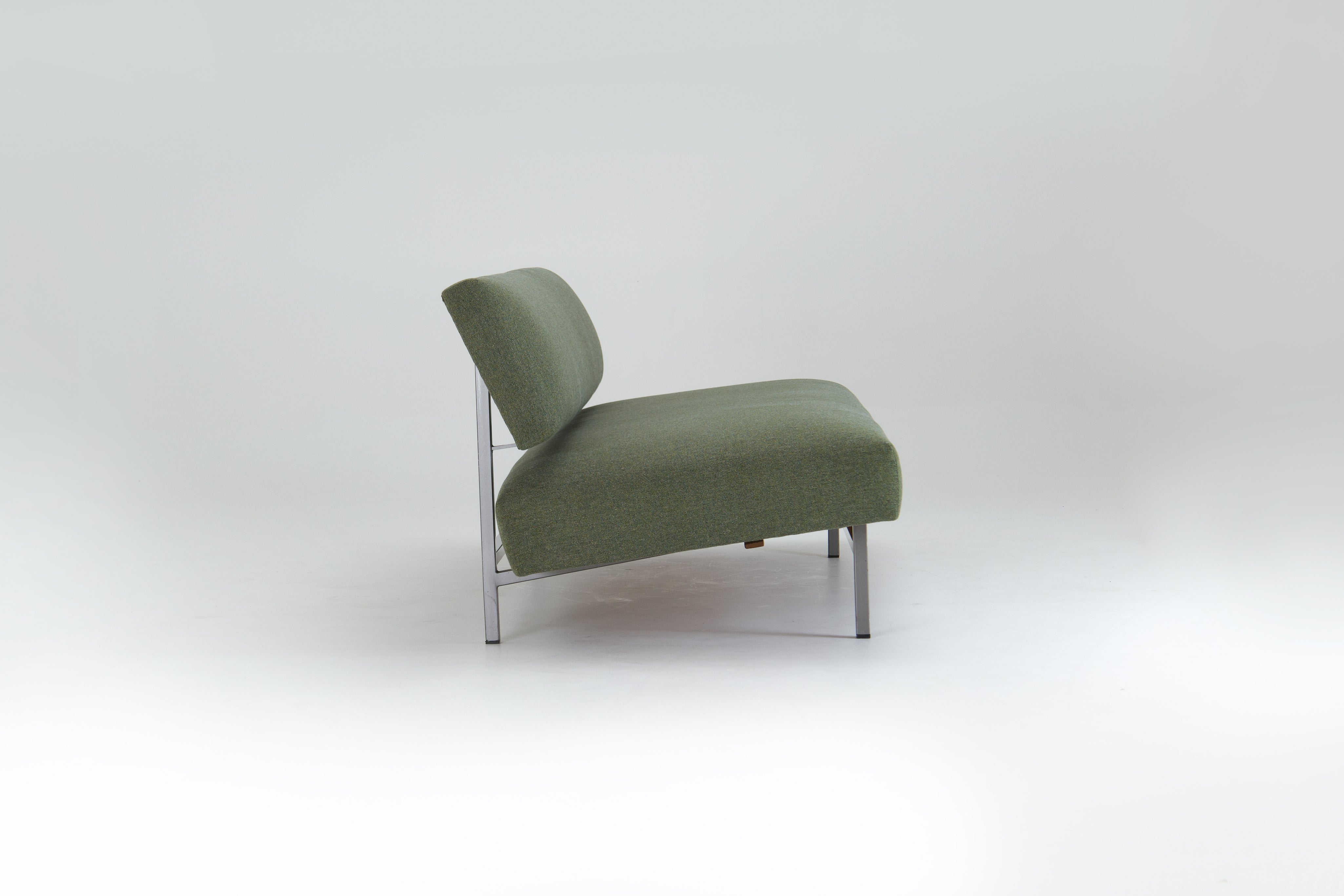 Convertible_Daybed_by_TopForm_in_Green_Camira_Main_Line_Flax,_Netherlands,_1950s