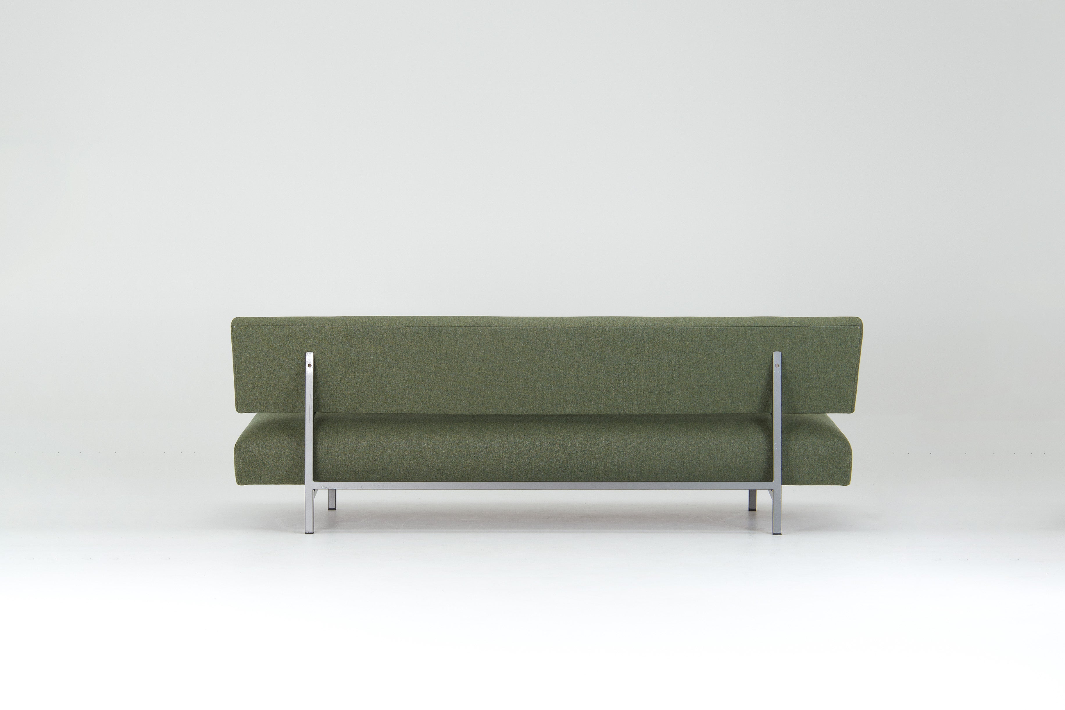 Convertible_Daybed_by_TopForm_in_Green_Camira_Main_Line_Flax,_Netherlands,_1950s