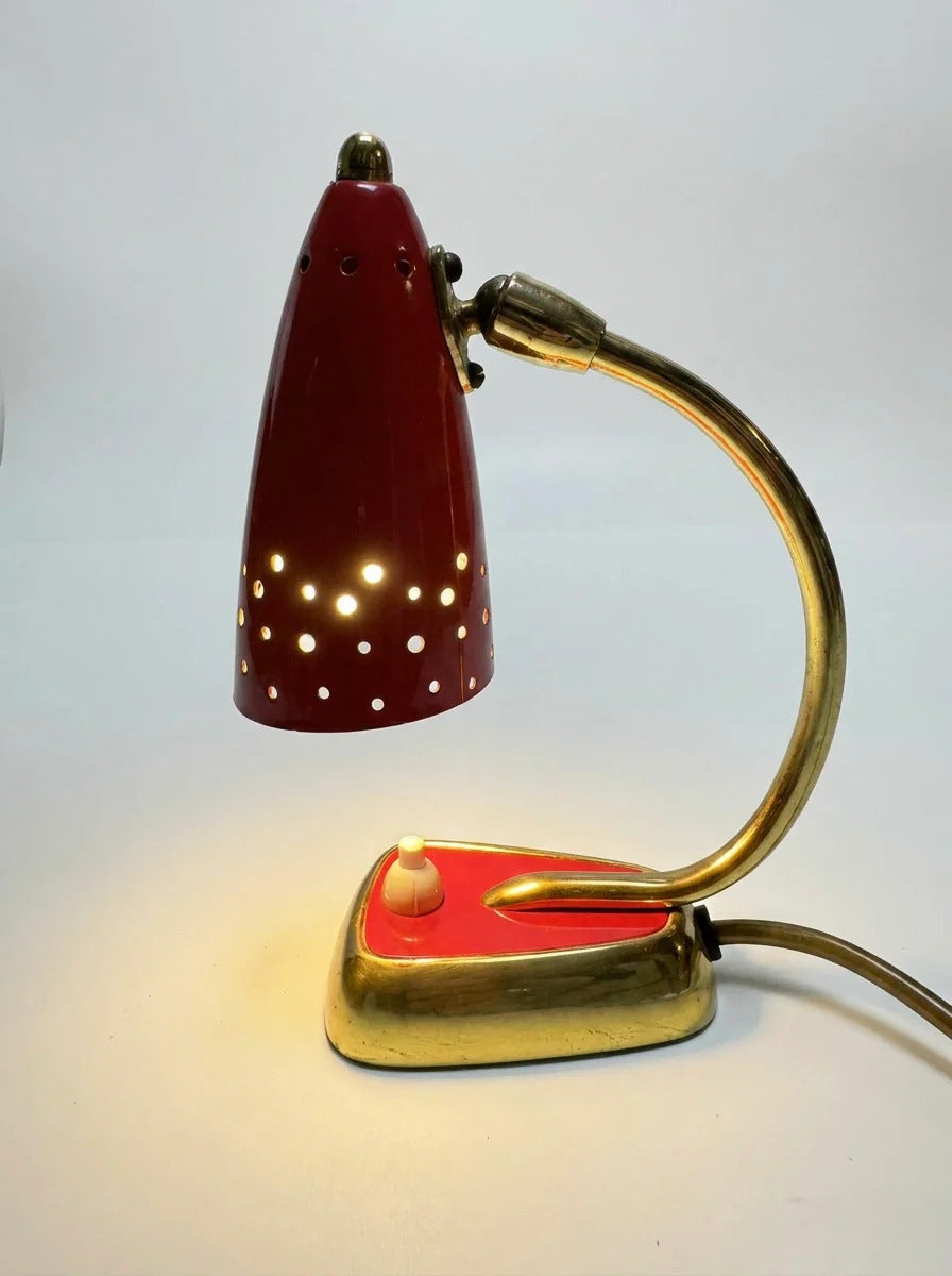 Table_Lamp_by_Stilnovo_in_Brass_and_Red_Enamel,_Italy,_1950s