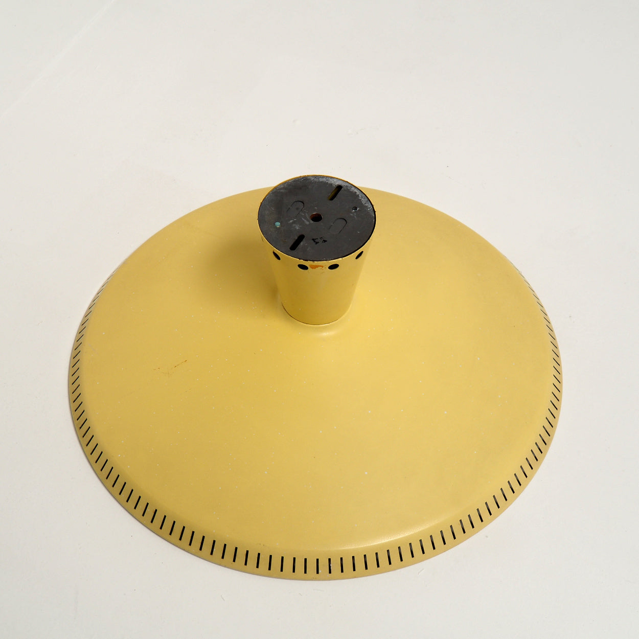 Philips_NB_93_Flush_Mount_Ceiling_Lamp,_Dutch_Mid_Century_Design