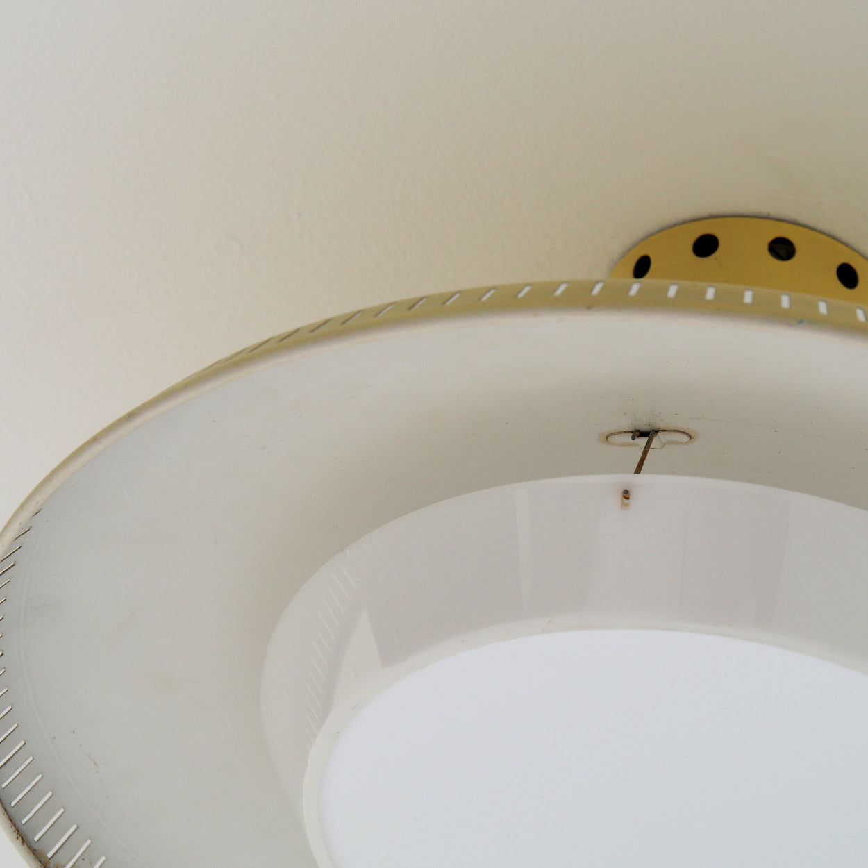 Philips_NB_93_Flush_Mount_Ceiling_Lamp,_Dutch_Mid_Century_Design