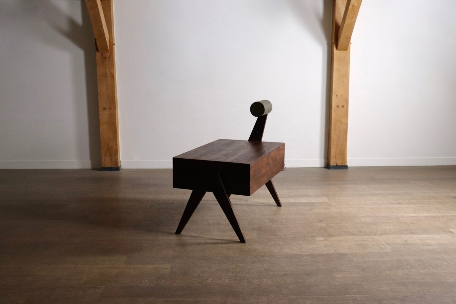 1950s_Pierre_Jeanneret_PJ-030201_Teak_Desk_with_Integrated_Lamp,_Chandigarh,_India
