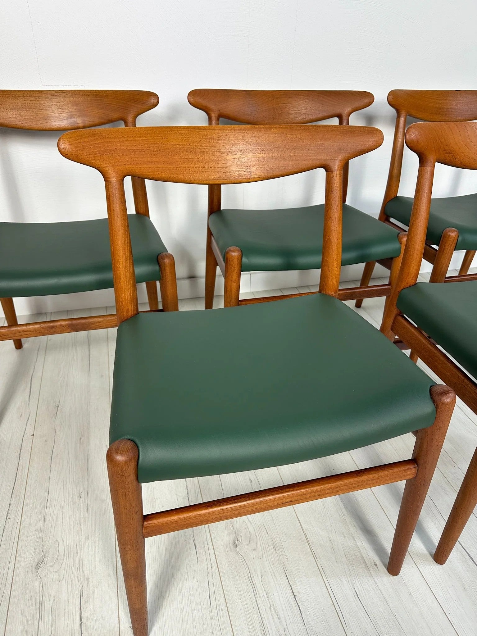 Set_of_5_W2_Teak_Dining_Chairs_by_Hans_J._Wegner_for_C.M._Madsen,_Dark_Green_Leather,_Denmark,_195