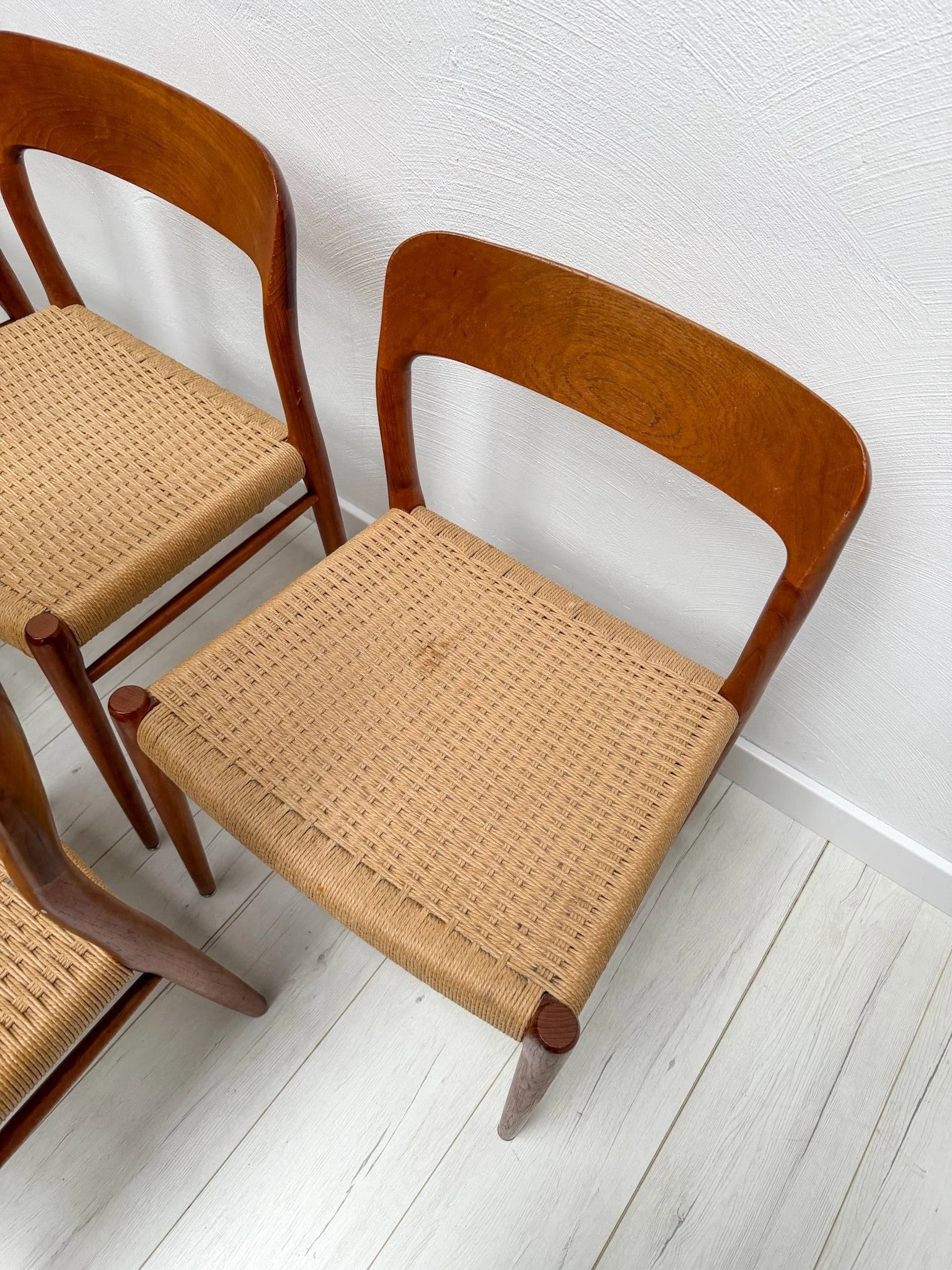 Set_of_6_Model_75_Dining_Chairs_by_Niels_Otto_Møller_for_J.L._Møllers,_Solid_Teak_and_Papercord,_Denmark,_1950s