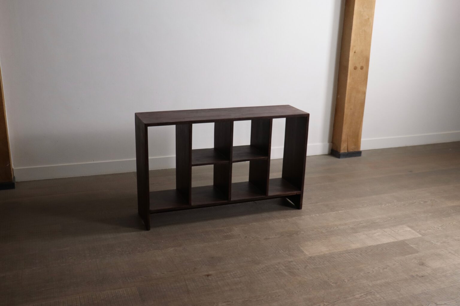 1958_Pierre_Jeanneret_PJ-R-27-A_Six-Hole_Teak_File_Rack_for_Chandigarh,_India